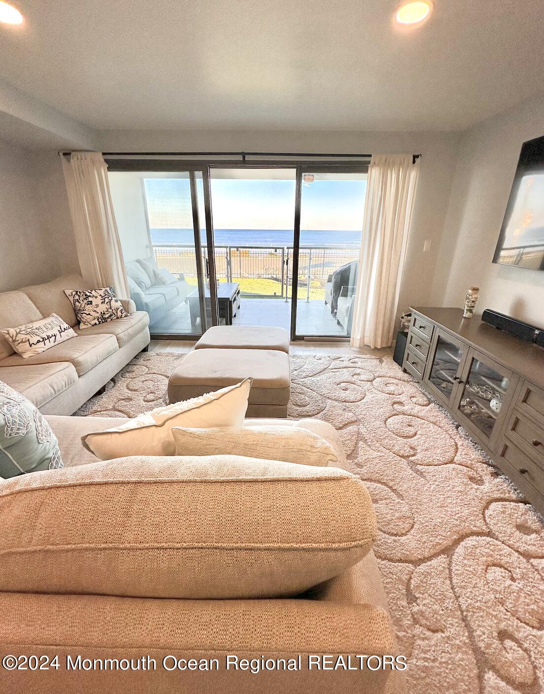 510 Ocean Avenue N 10