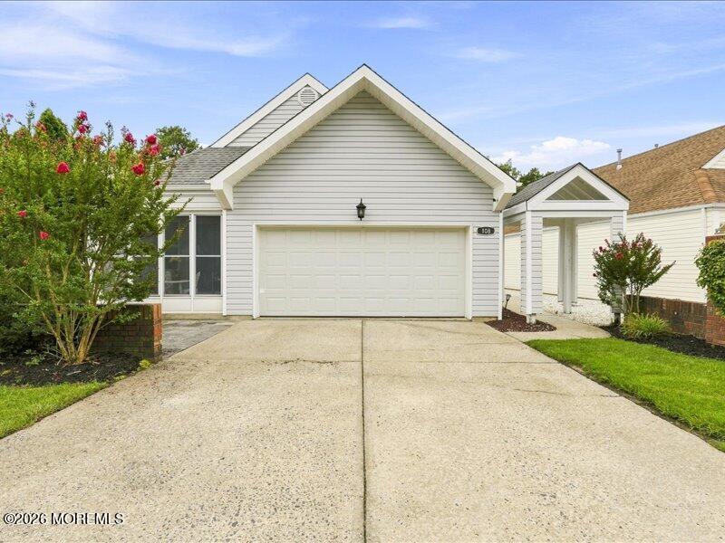108 Longwood Drive