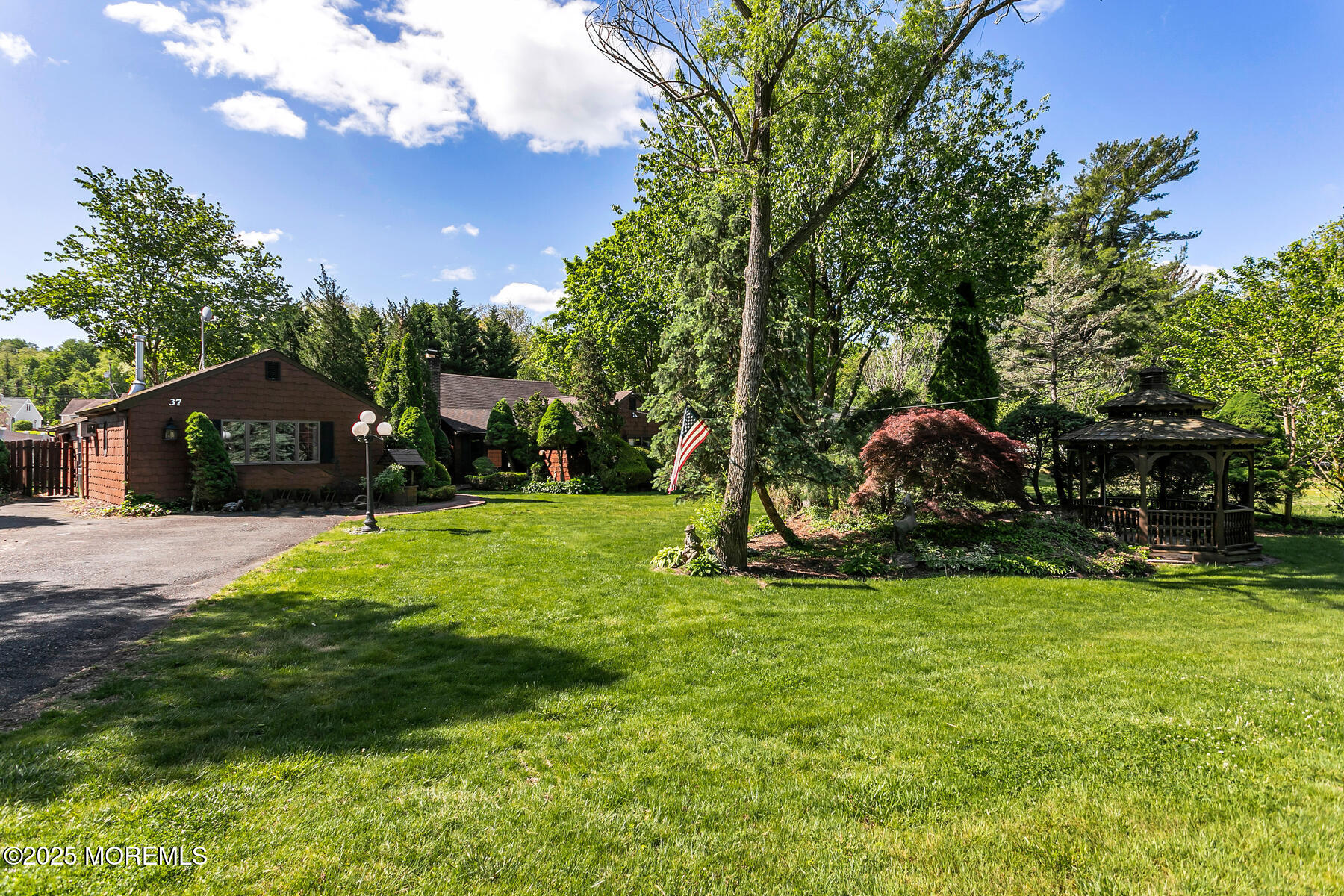37 Swartzel Drive