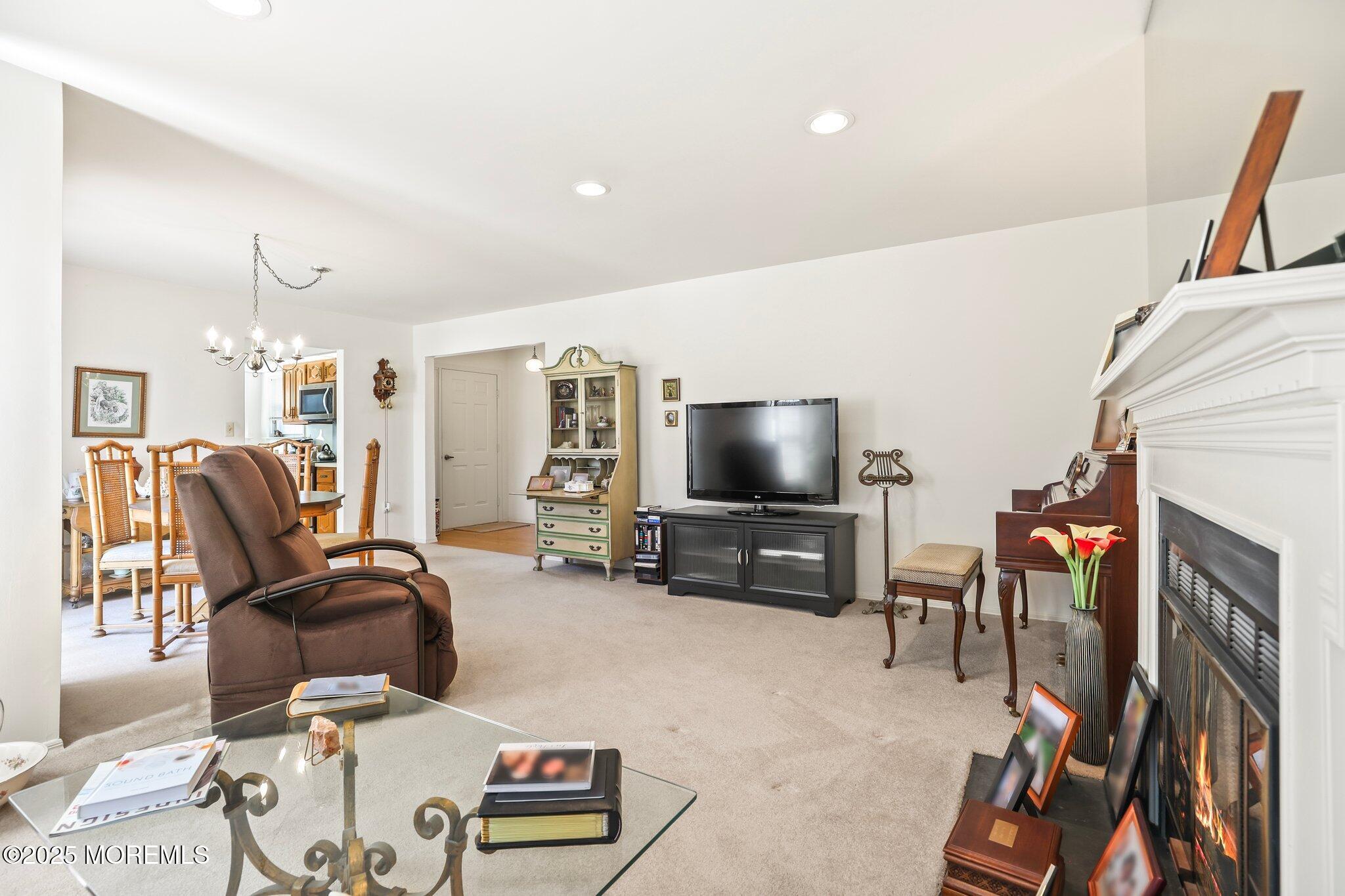 18 Yorkshire Drive, Monroe Township, New Jersey image 9