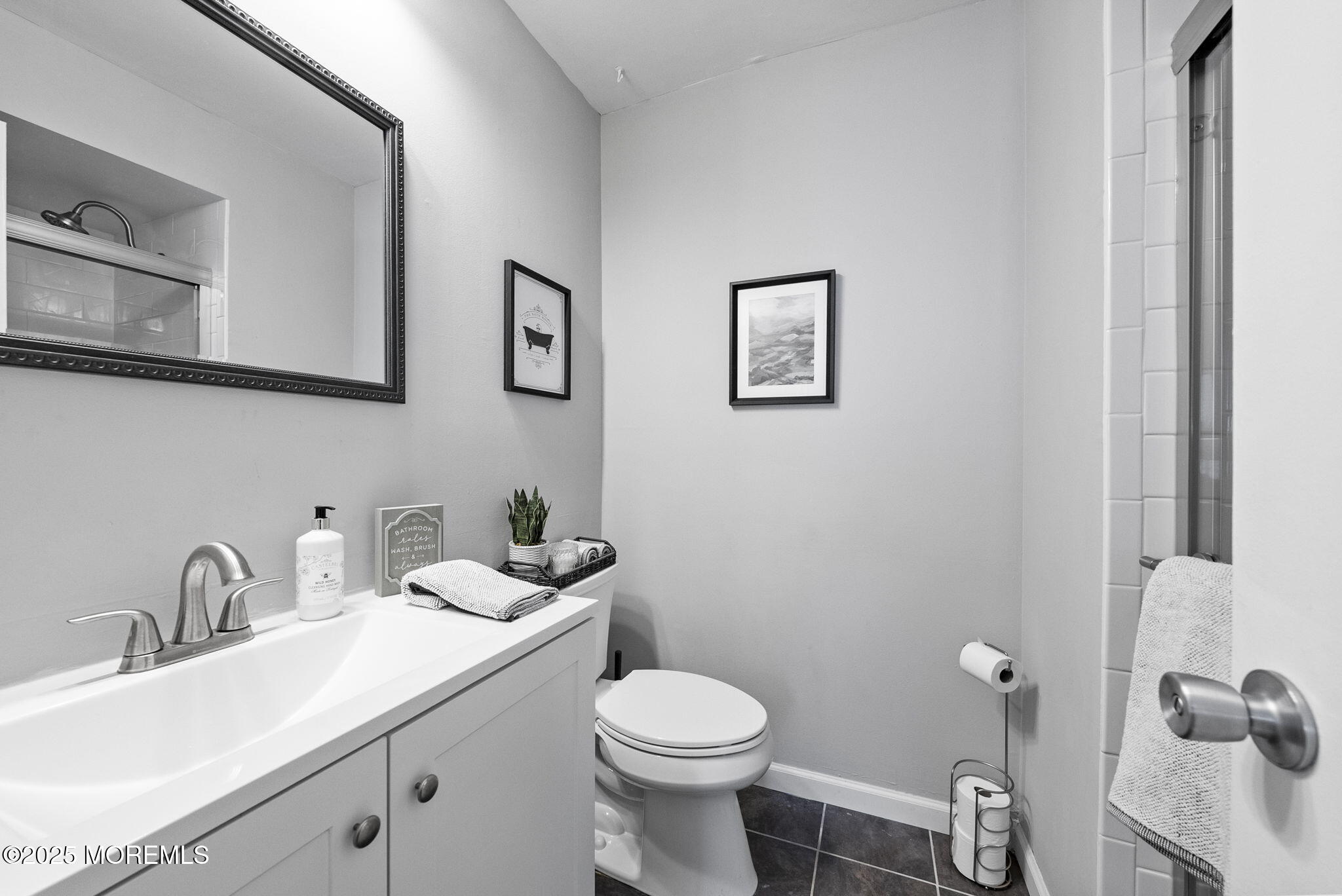 324 Tulip Lane, Freehold, New Jersey image 18