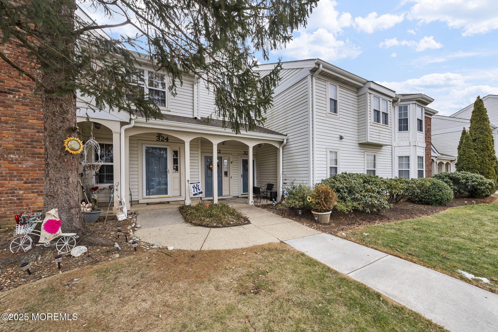 324 Tulip Lane, Freehold, New Jersey image 5