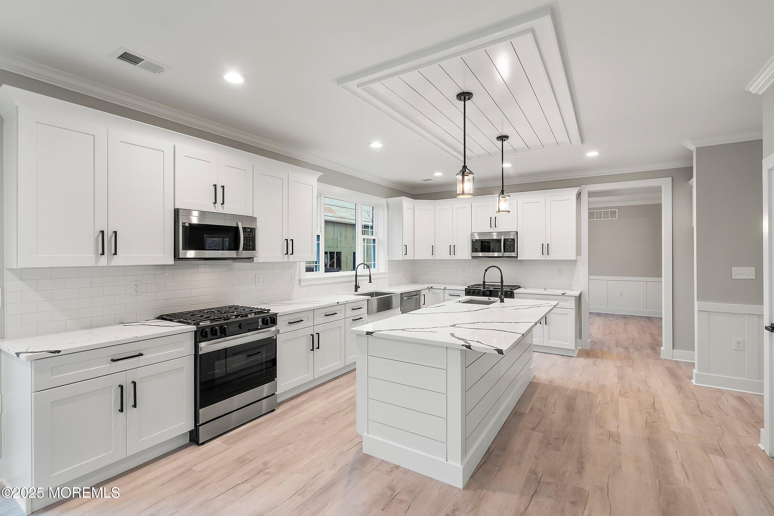 2117 Broadway Boulevard, Toms River, New Jersey image 9