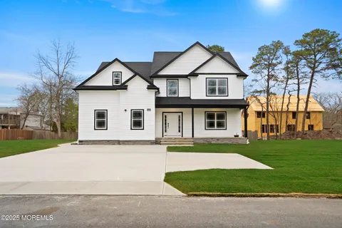 MLS: 22509728