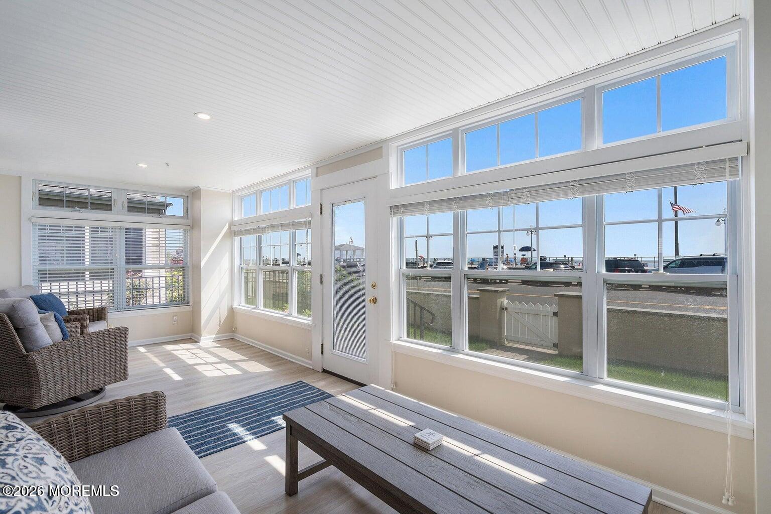 305 Ocean Avenue N