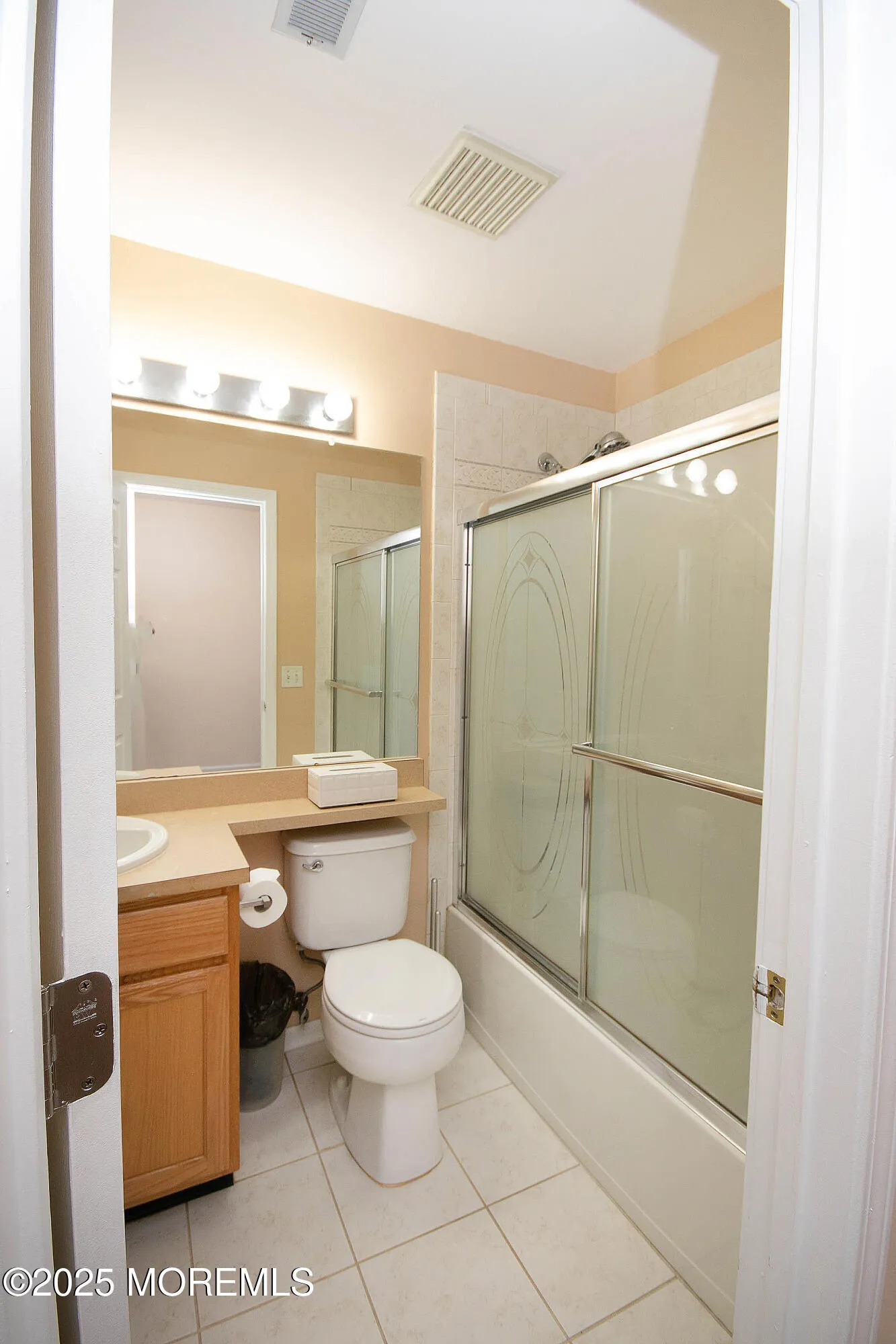 Sayreville, New Jersey 08859, United States, 3 Bedrooms Bedrooms, ,3 BathroomsBathrooms,Residential,Active,114515