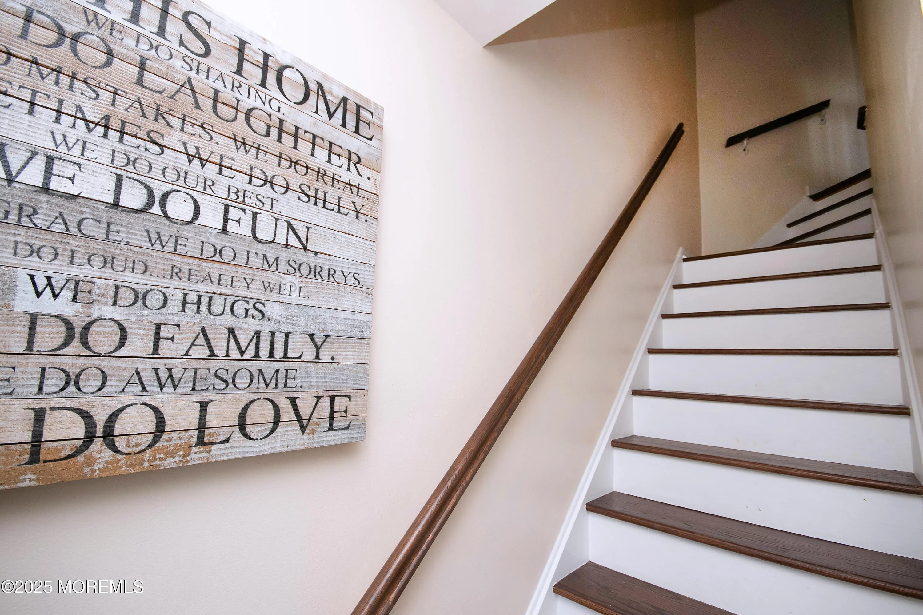 Sayreville, New Jersey 08859, United States, 3 Bedrooms Bedrooms, ,3 BathroomsBathrooms,Residential,Active,114515