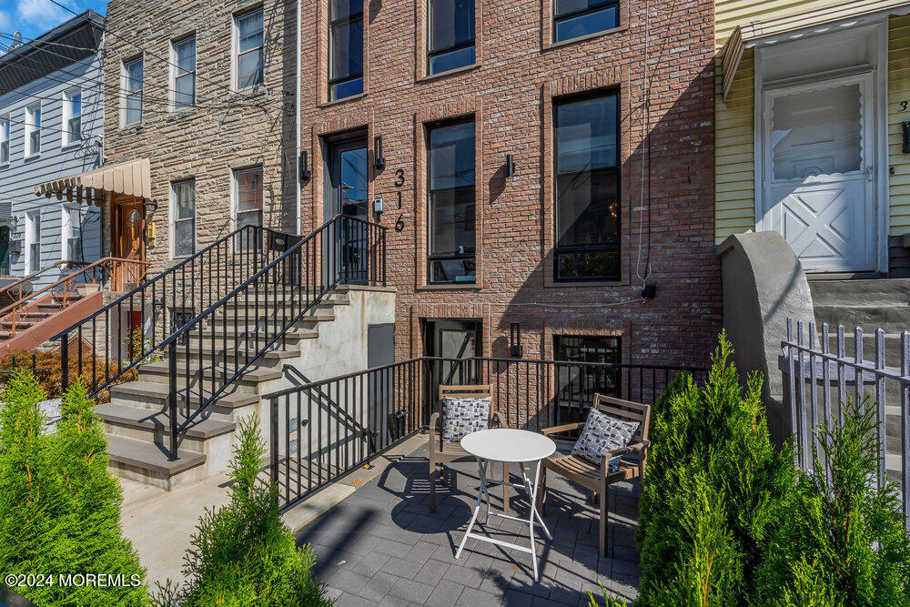 316 2nd Street #1, Jersey City, New Jersey image 1