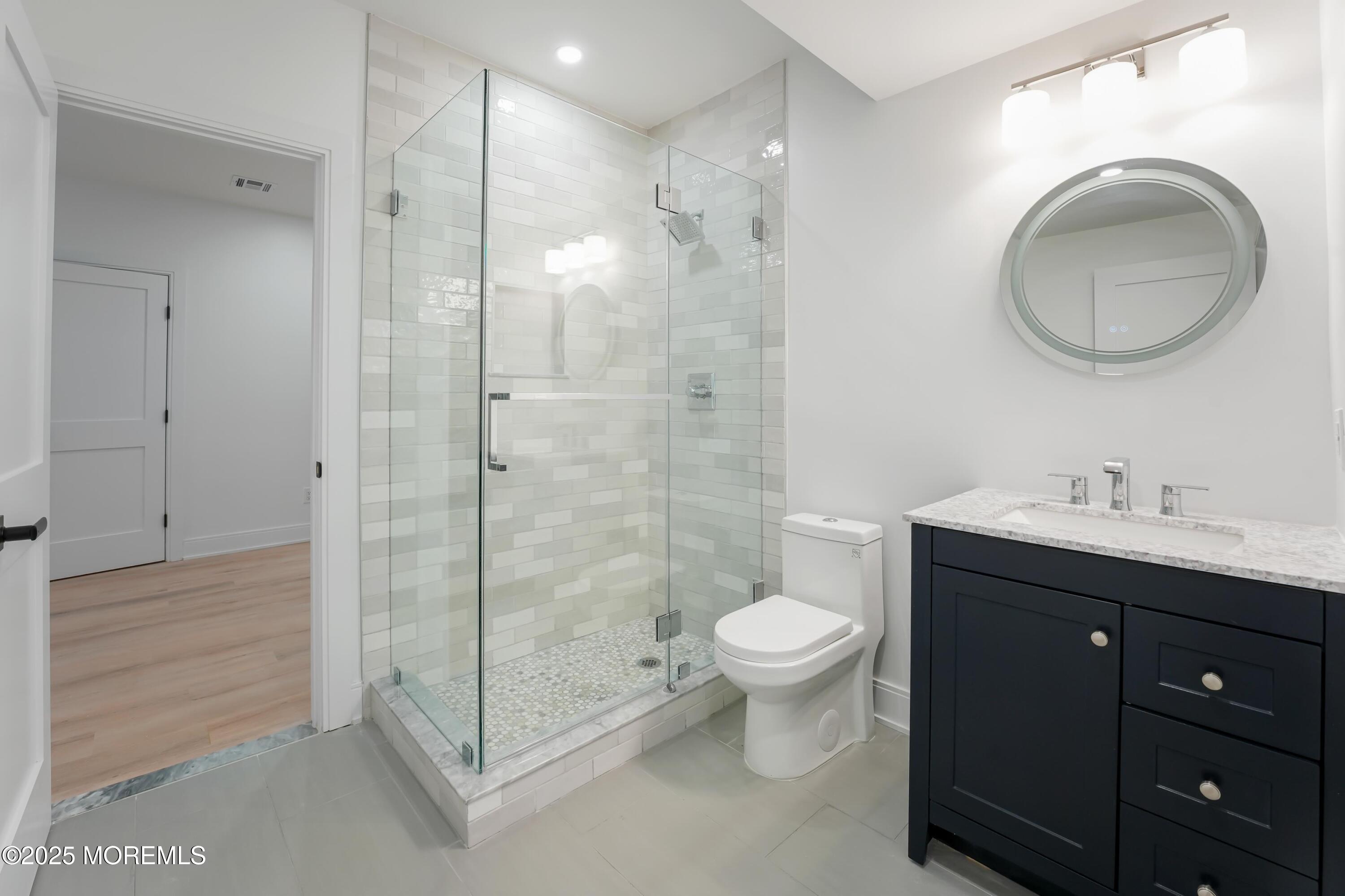 806 Arbor Road, Paramus, New Jersey image 22