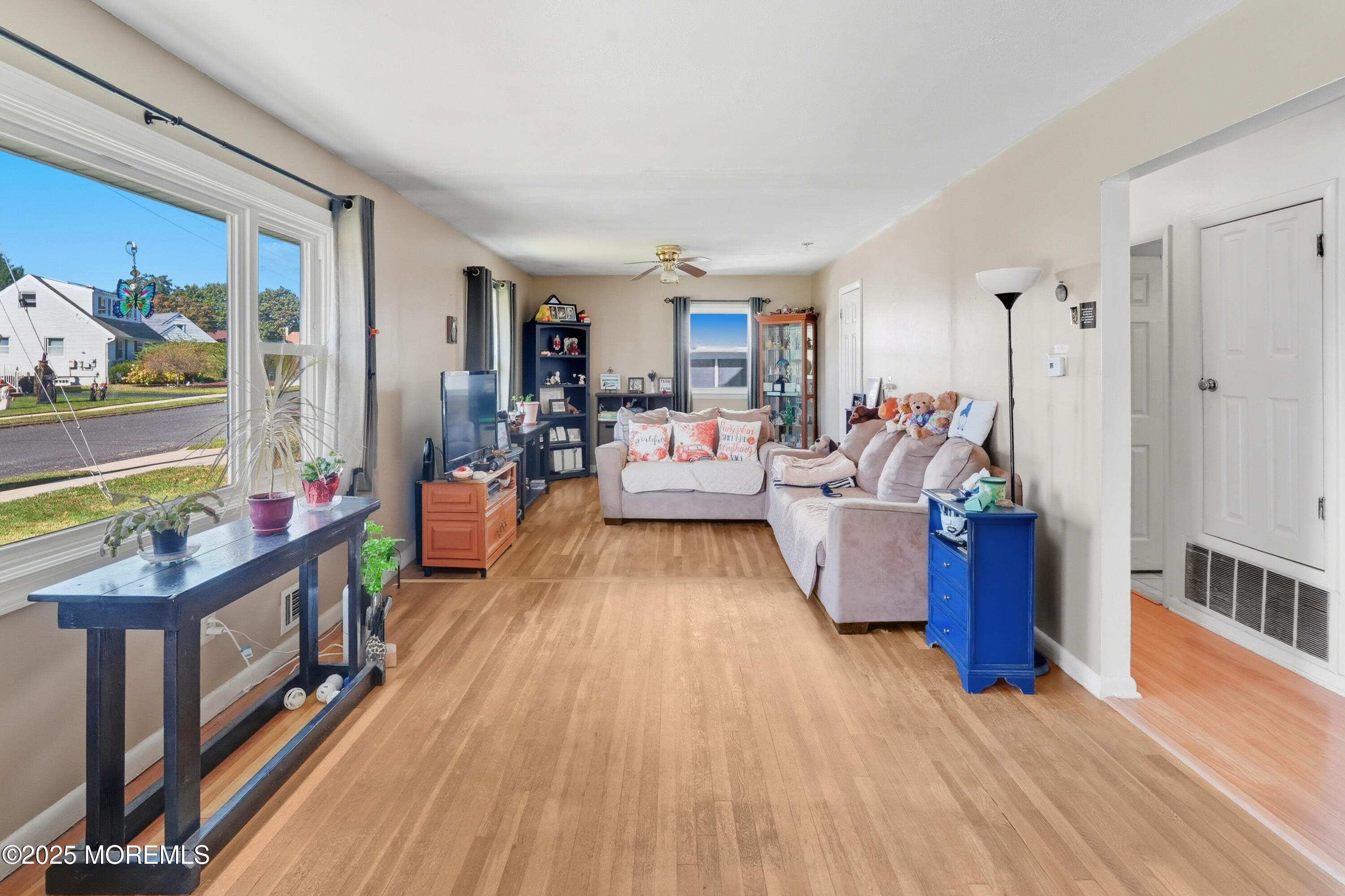 27 Runyon Avenue