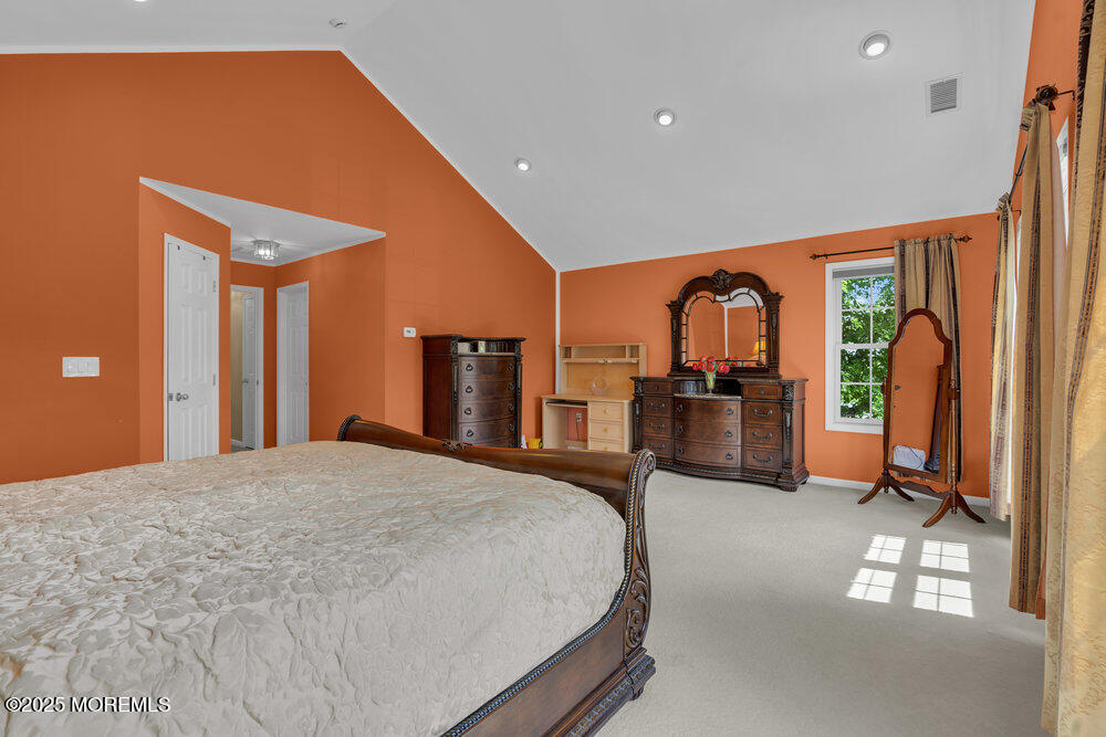 7 Hummingbird Drive, Manalapan, New Jersey image 24