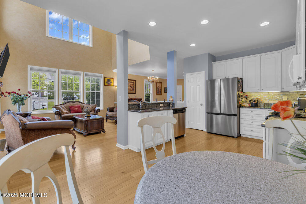 7 Hummingbird Drive, Manalapan, New Jersey image 14