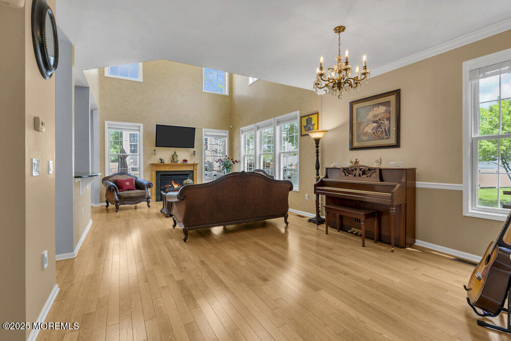 7 Hummingbird Drive, Manalapan, New Jersey image 4