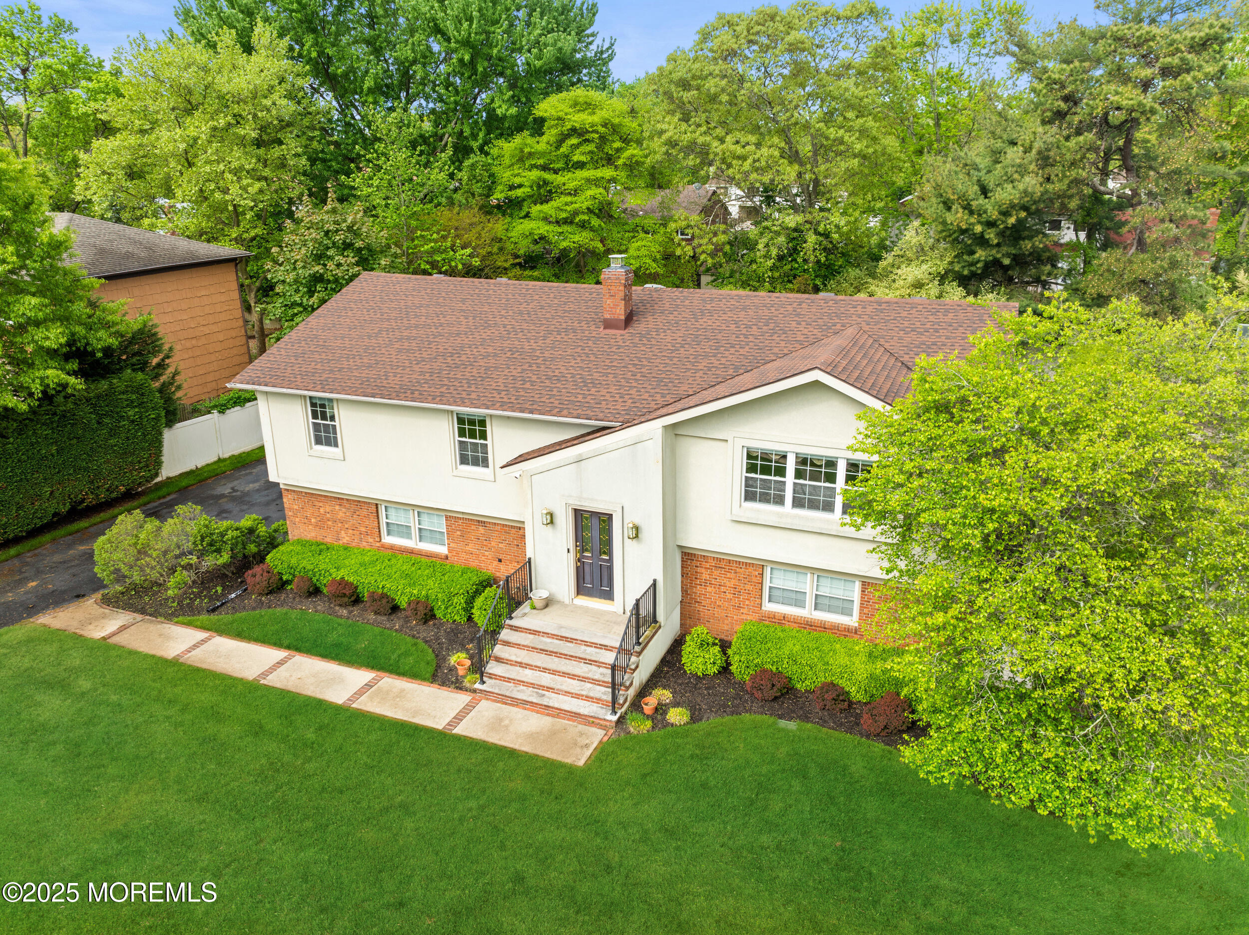 9 Darien Drive, West Long Branch, New Jersey image 2