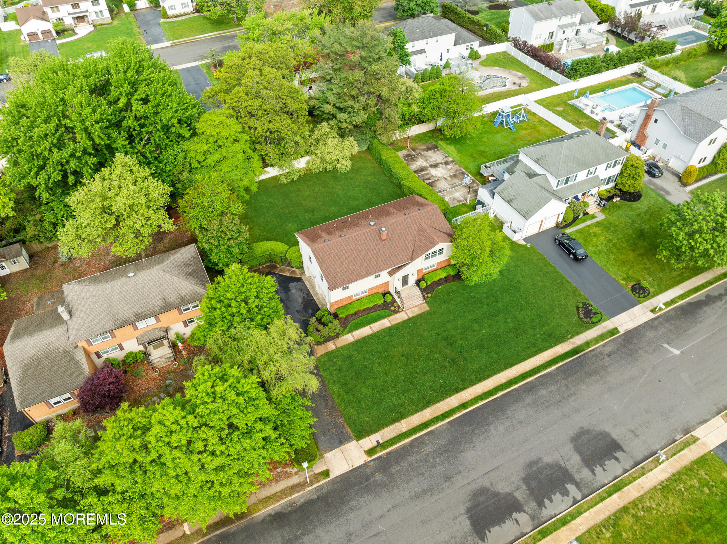 9 Darien Drive, West Long Branch, New Jersey image 3