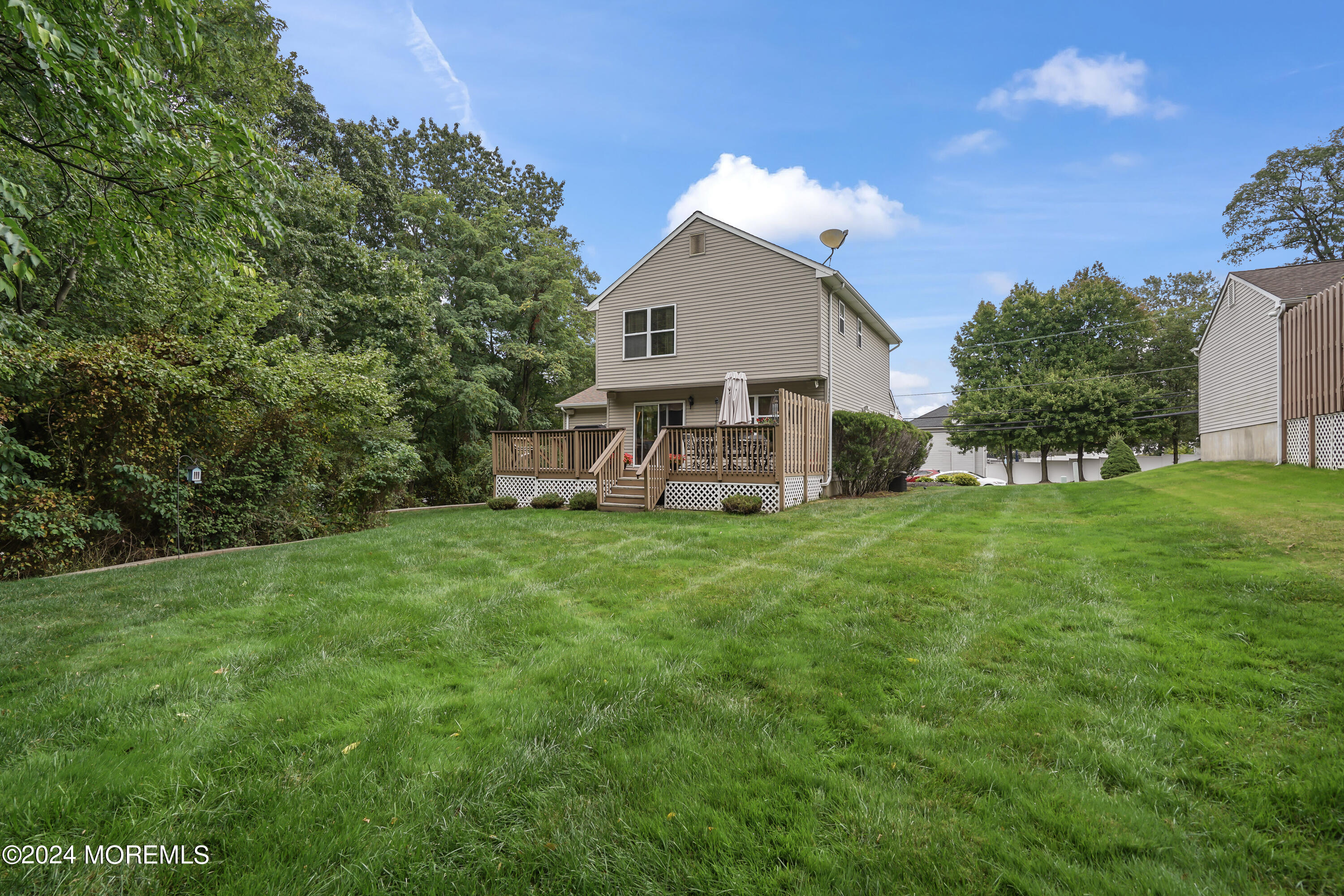 691 Line Road, Aberdeen, New Jersey image 18