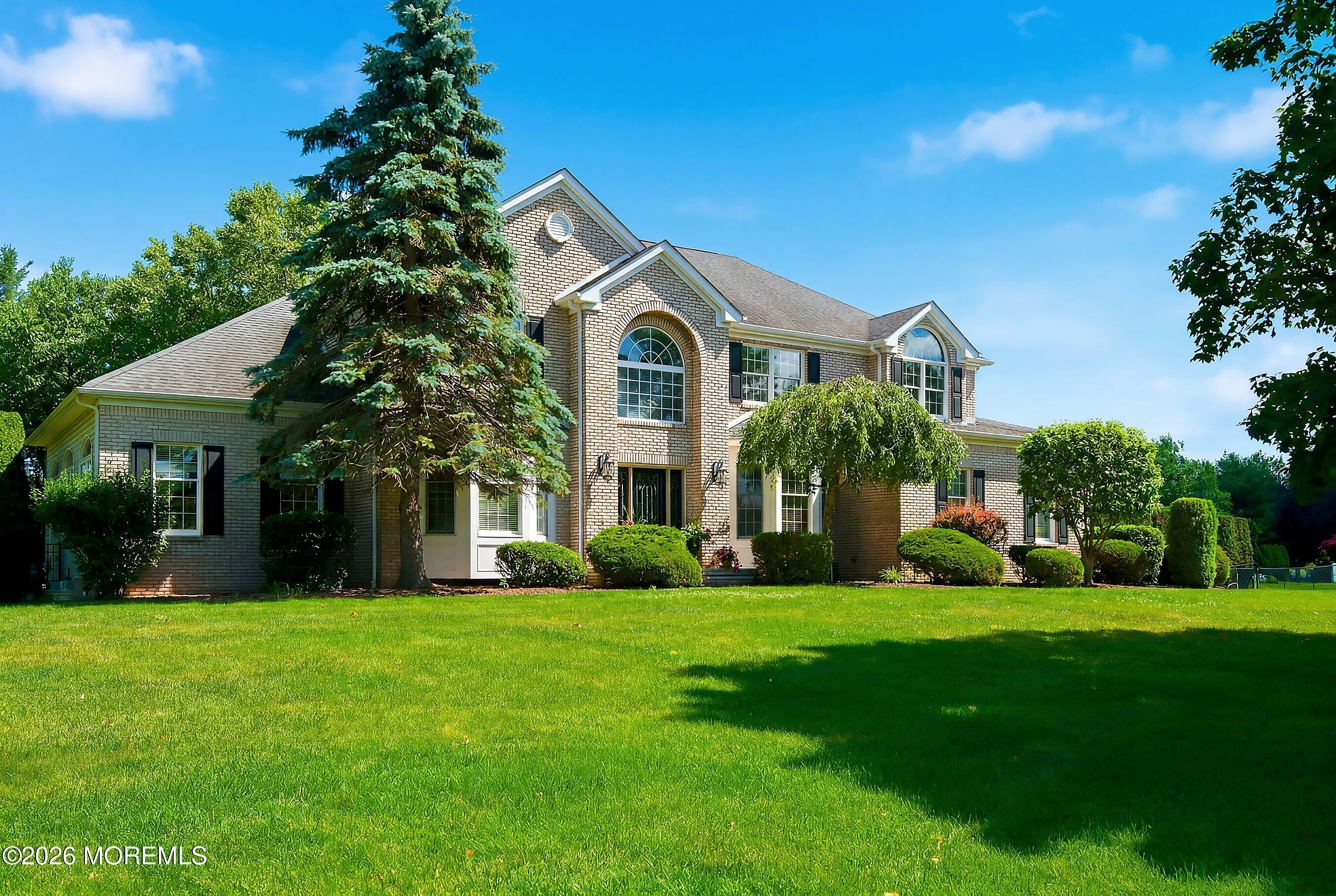 98 Summit Drive