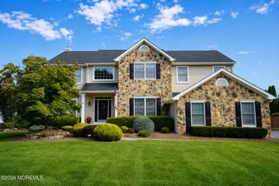 8 Alyssa Lane Manalapan NJ 07726