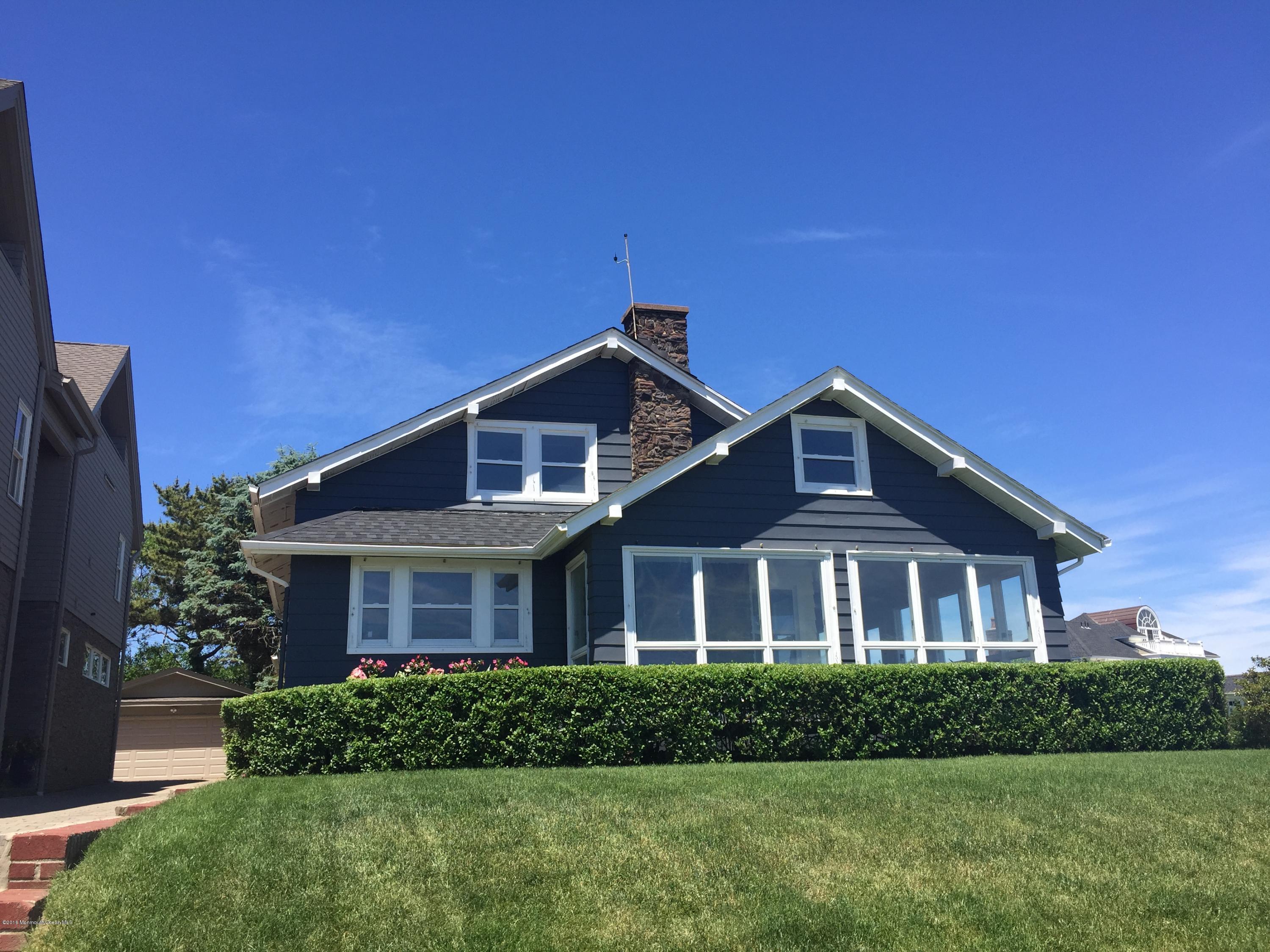 2011 Ocean Avenue