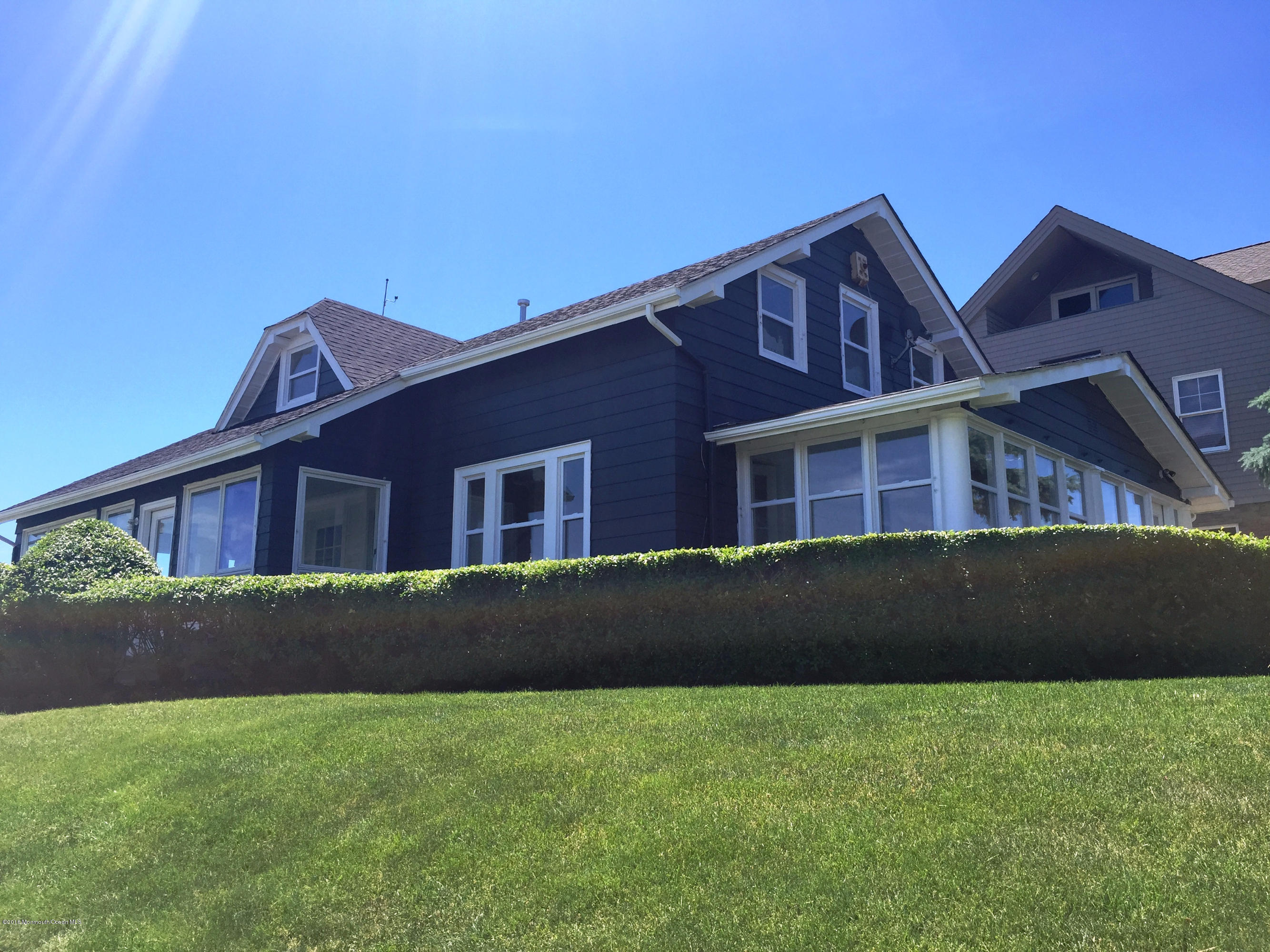 2011 Ocean Avenue