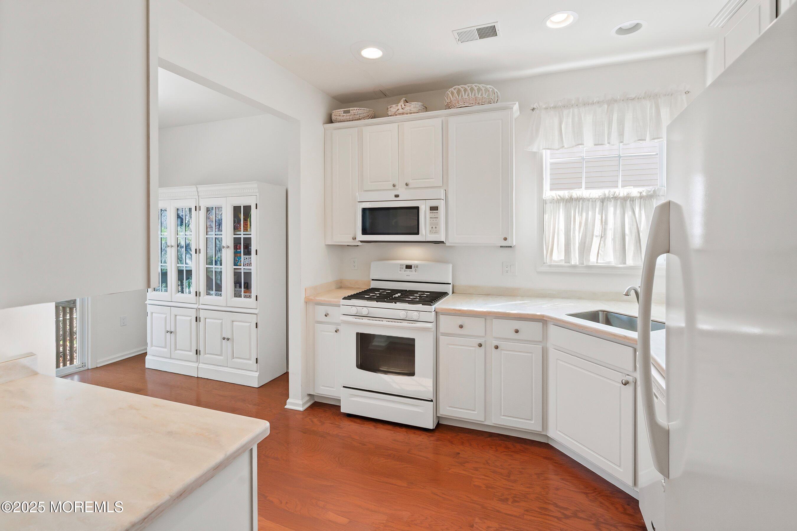 123 Maypink Lane, Howell, New Jersey image 8
