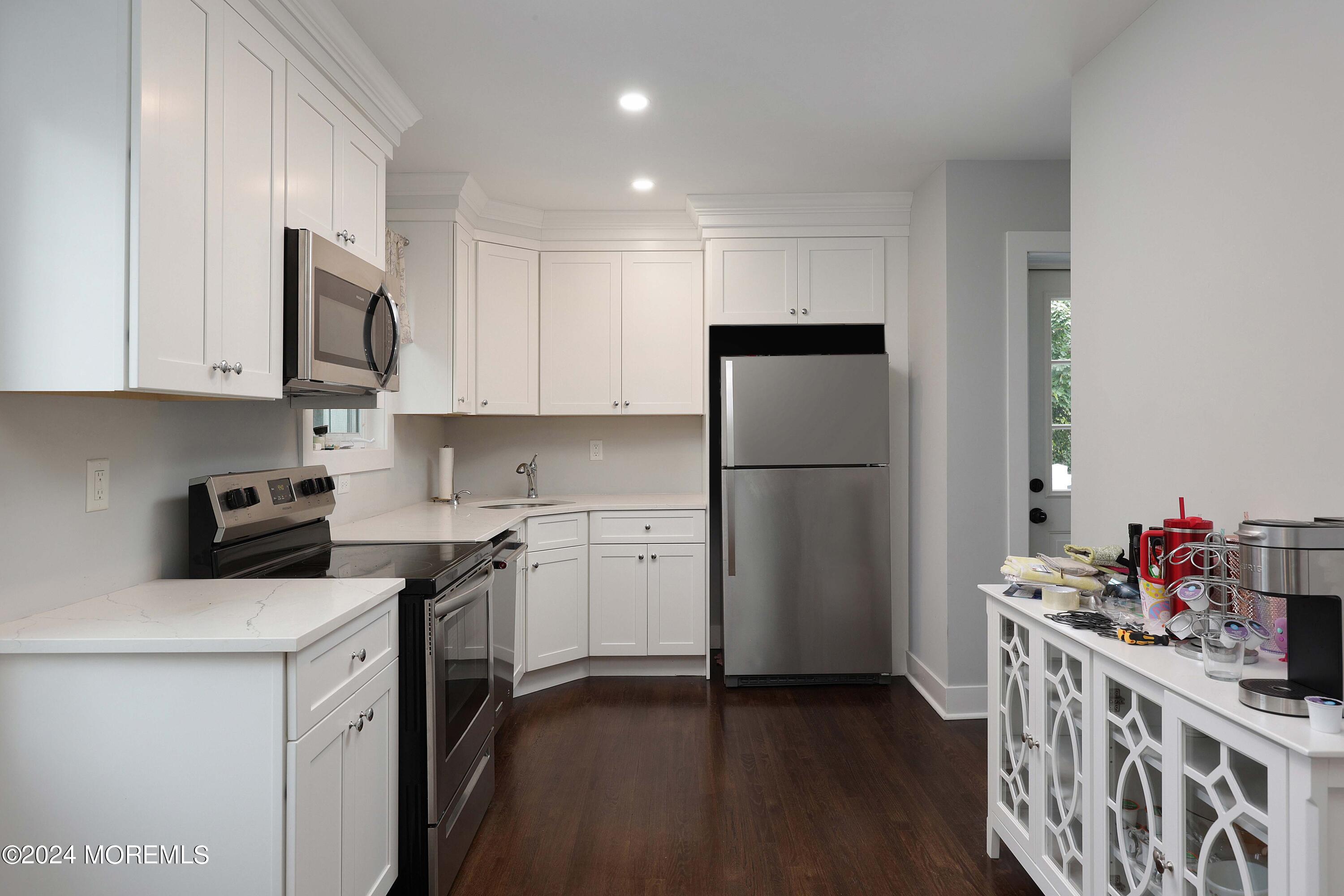 67 E Highland Avenue