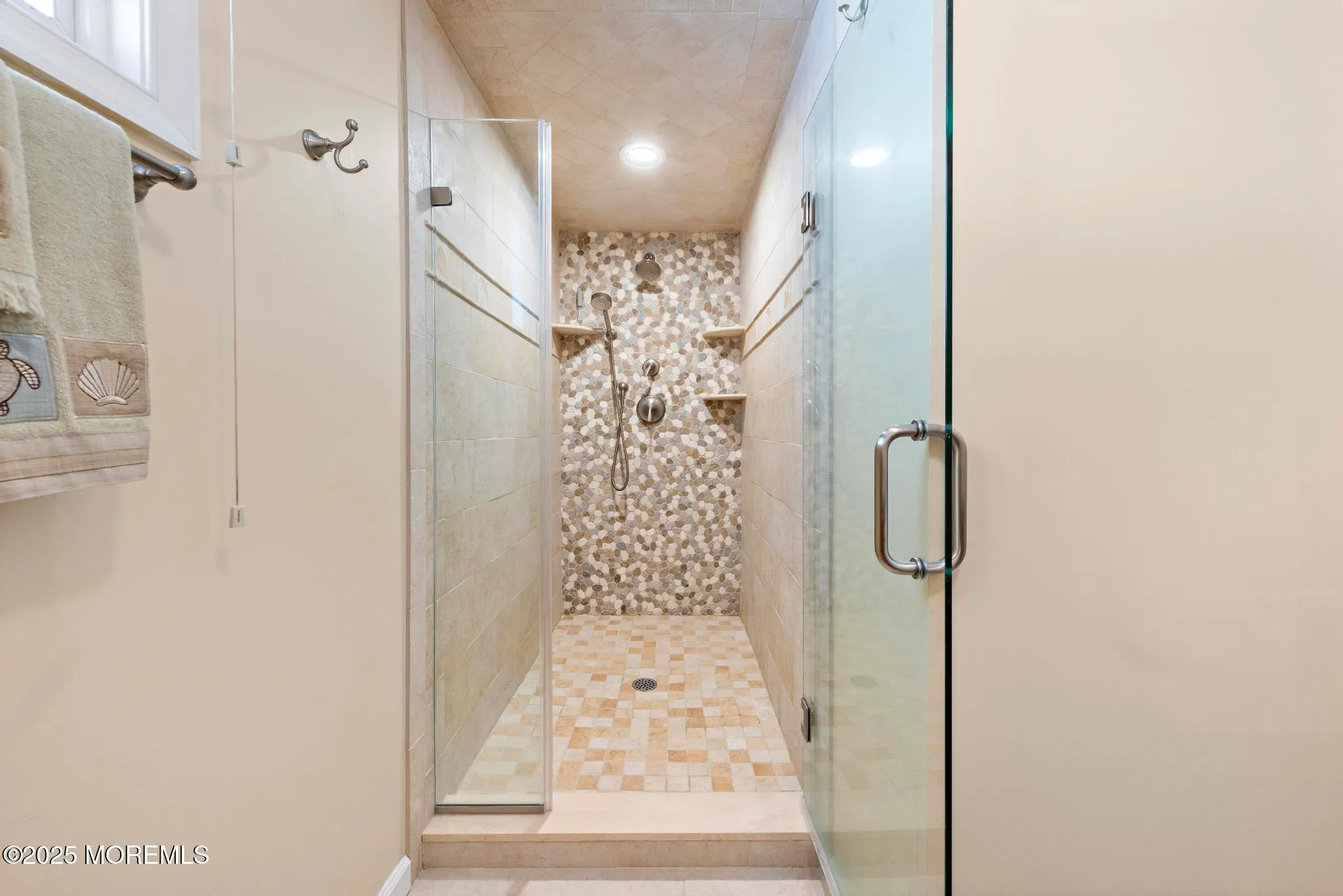 Long Beach Twp, New Jersey 08008, United States, 5 Bedrooms Bedrooms, ,4 BathroomsBathrooms,Residential,Active,167048