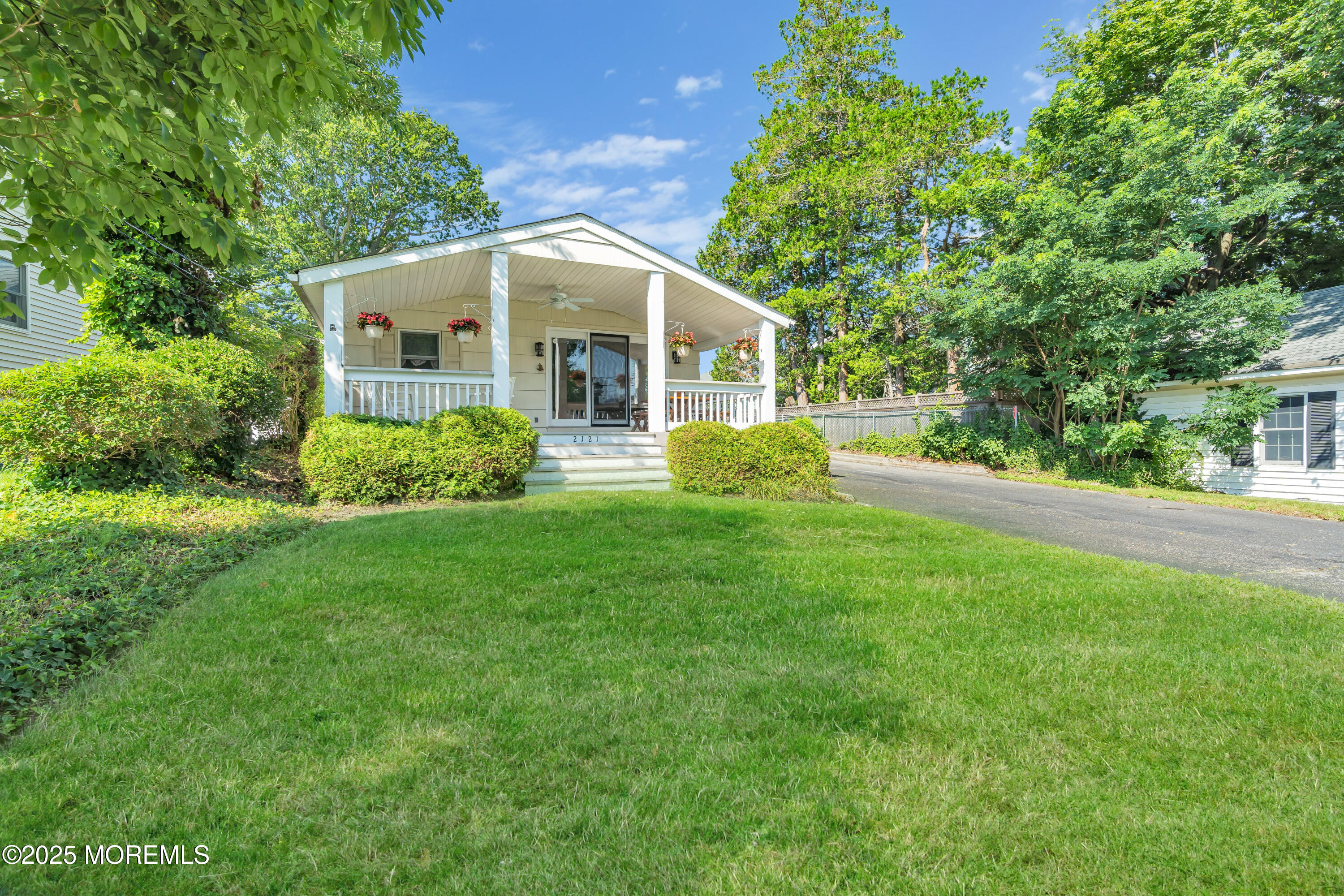 2121 4th Avenue, Spring Lake, New Jersey image 6