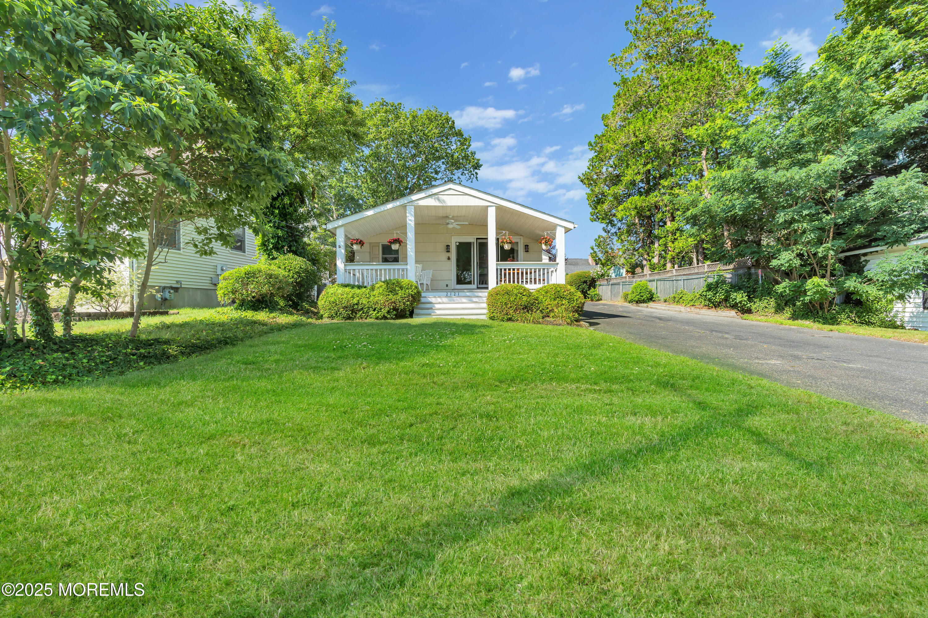 2121 4th Avenue, Spring Lake, New Jersey image 4