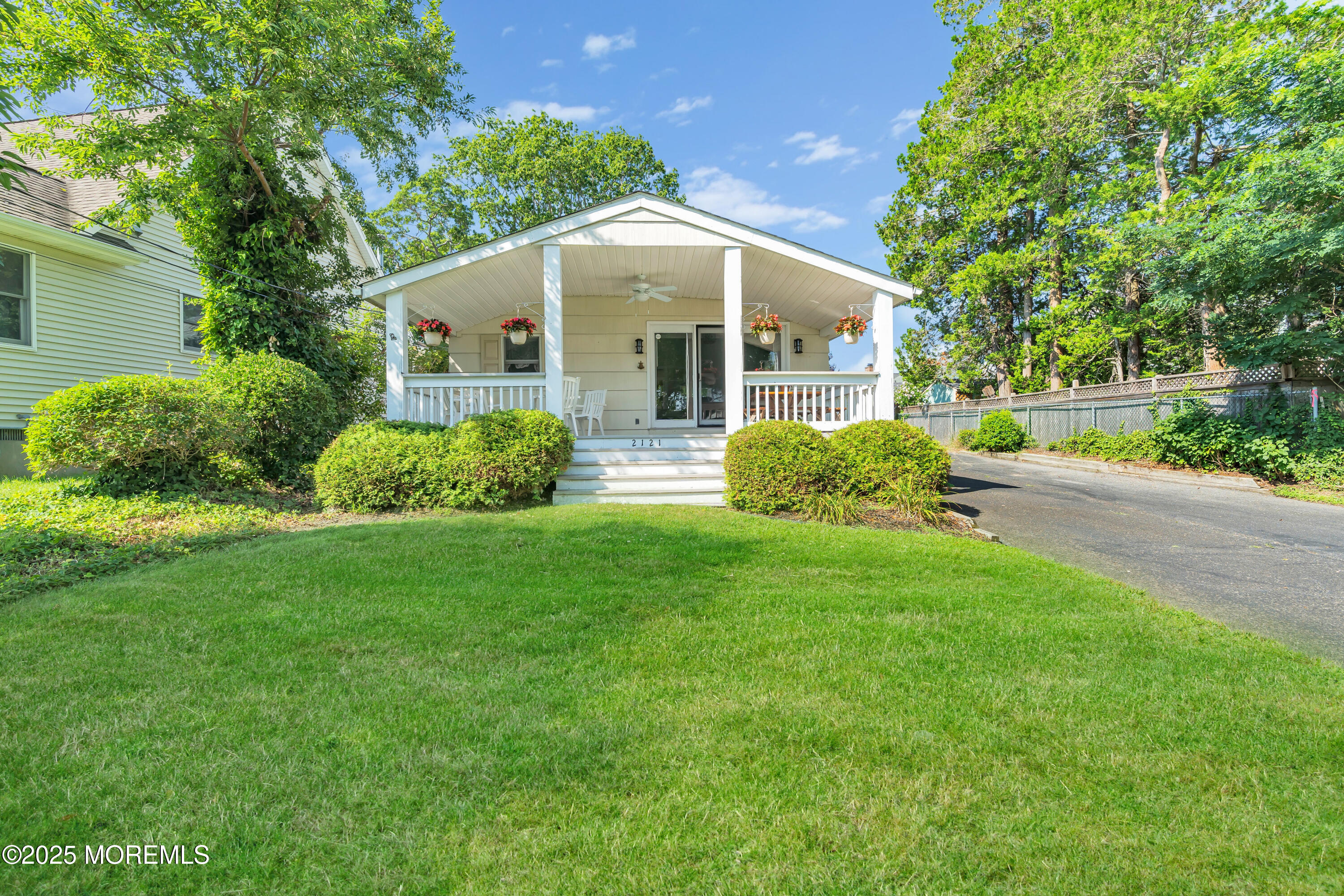 2121 4th Avenue, Spring Lake, New Jersey image 1