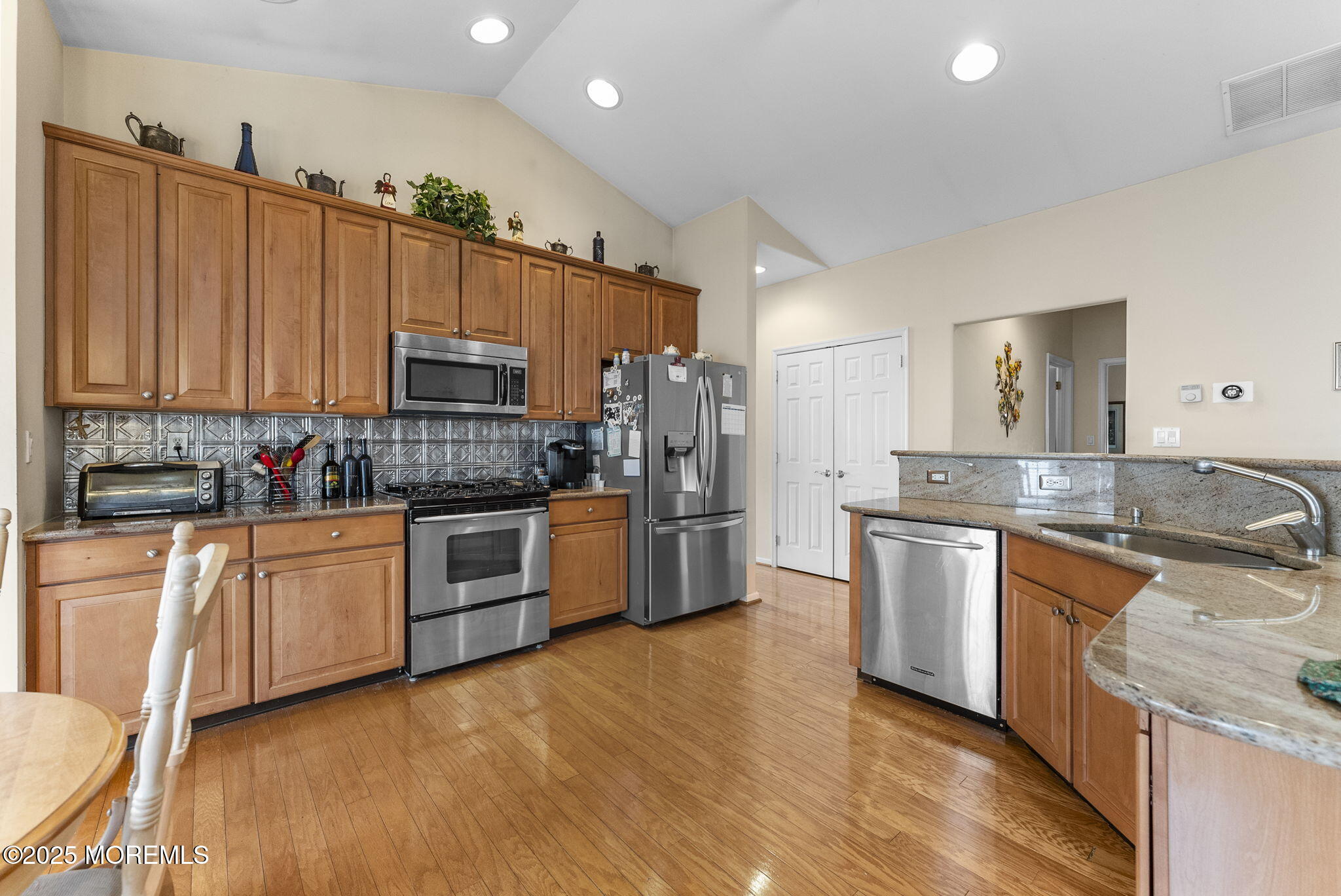 637 Barnegat Boulevard, Beachwood, New Jersey image 4