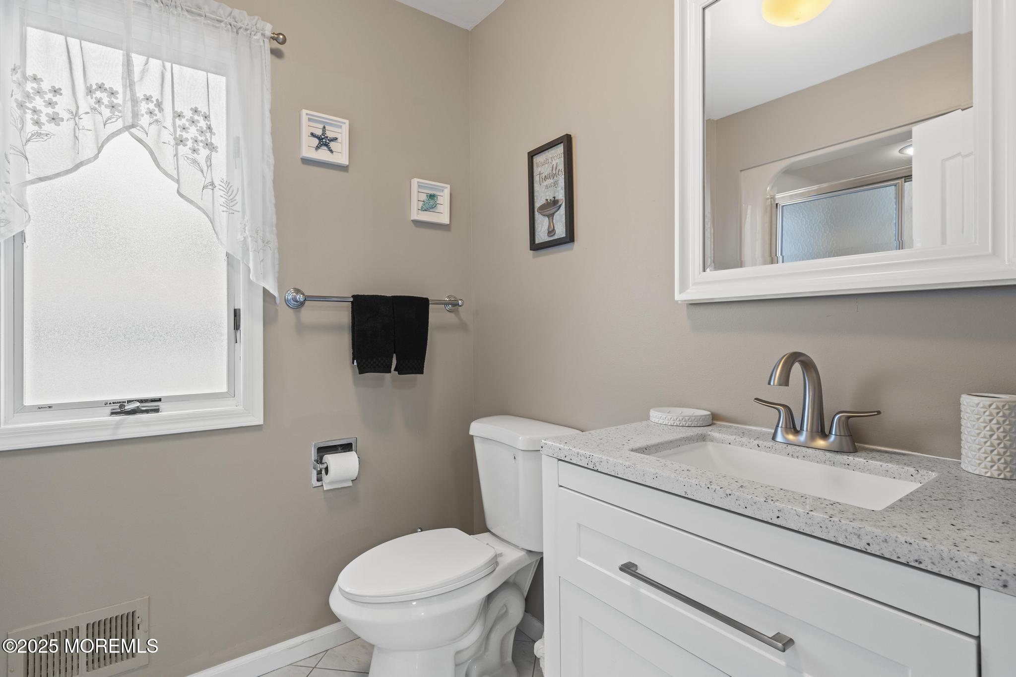 505 Bayview Drive, Toms River, New Jersey image 22