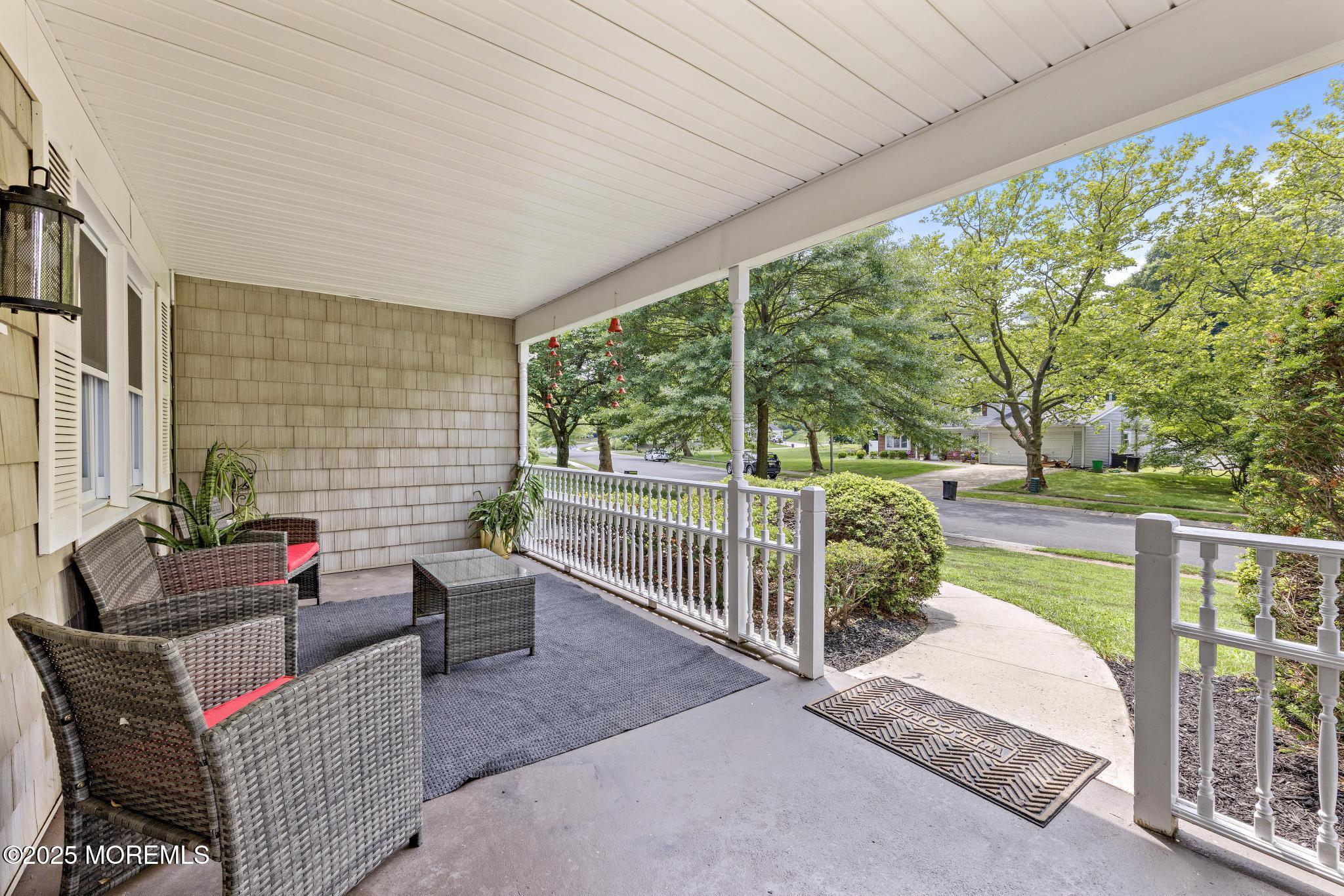 140 Idlebrook Lane