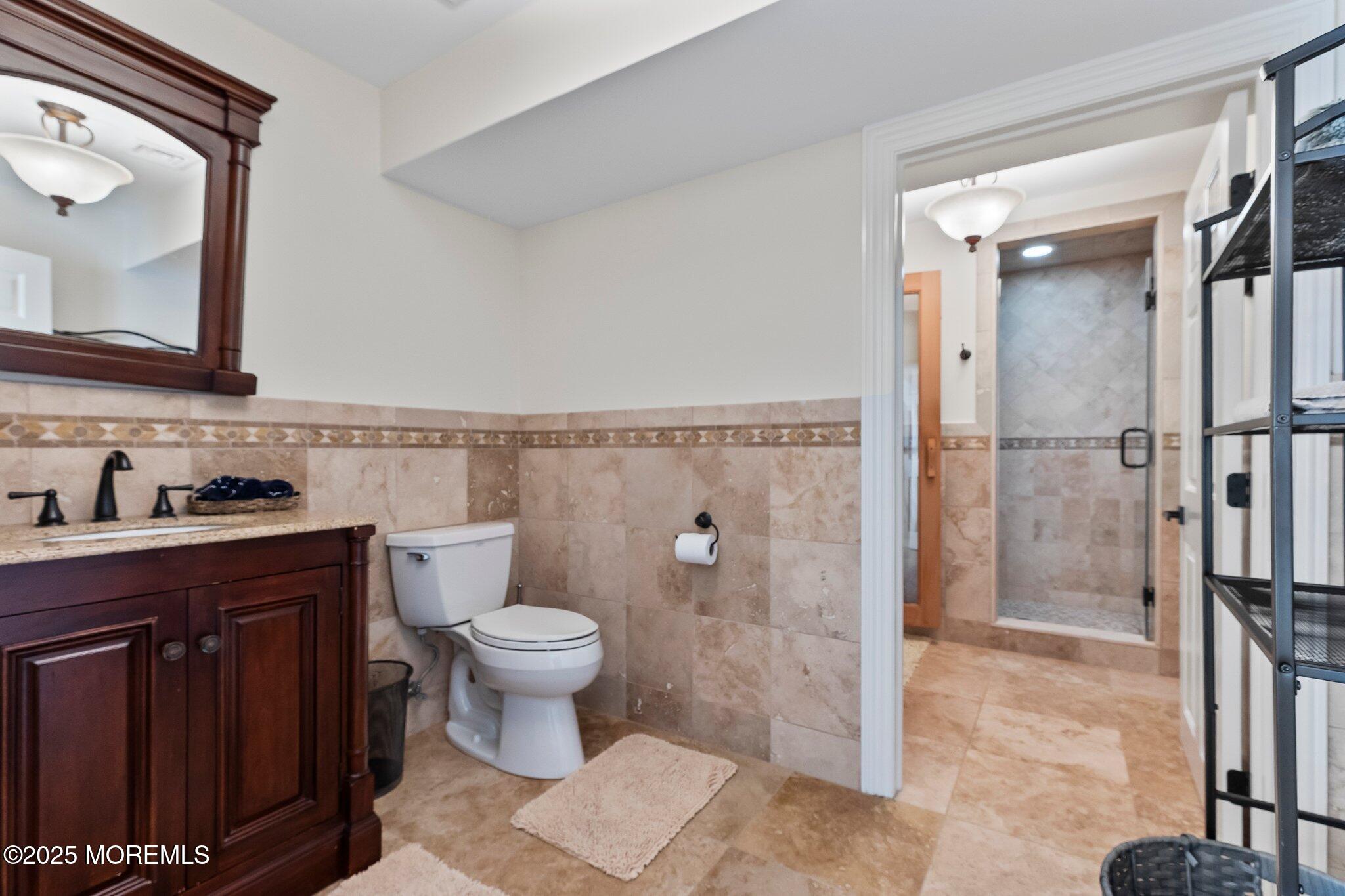 16 Huxley Court, Marlboro, New Jersey image 50
