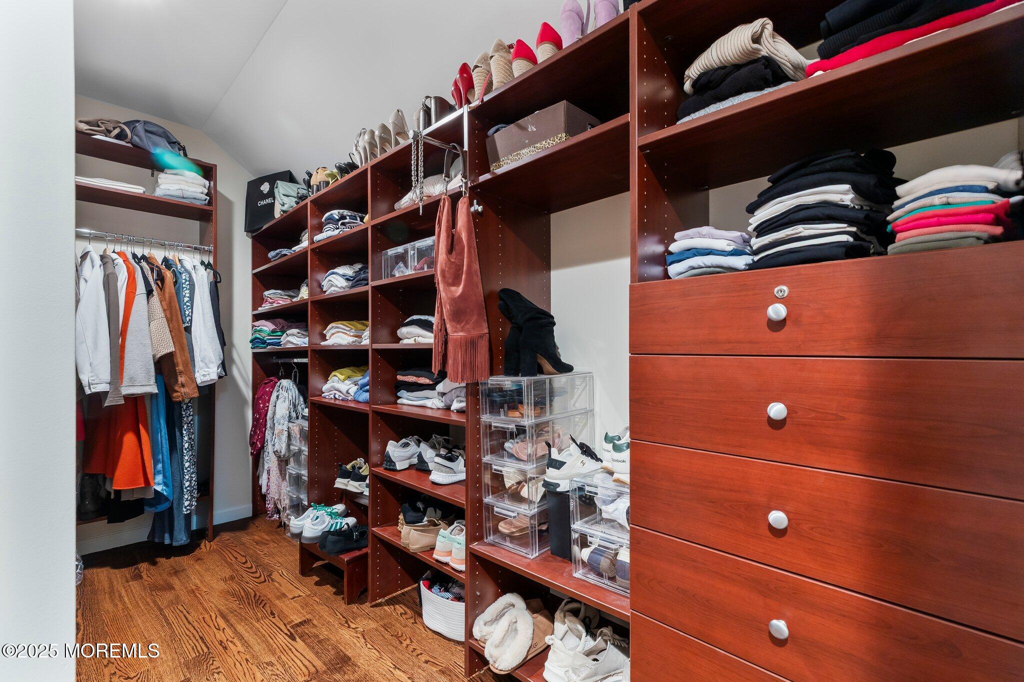 16 Huxley Court, Marlboro, New Jersey image 37