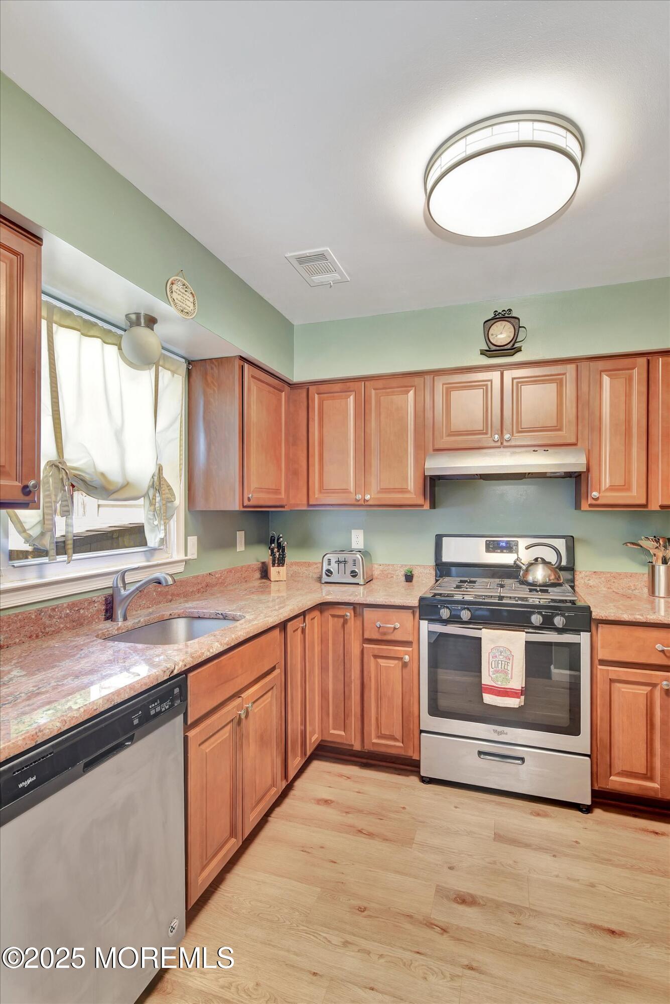 44 Shilling Way, Jackson, New Jersey image 16