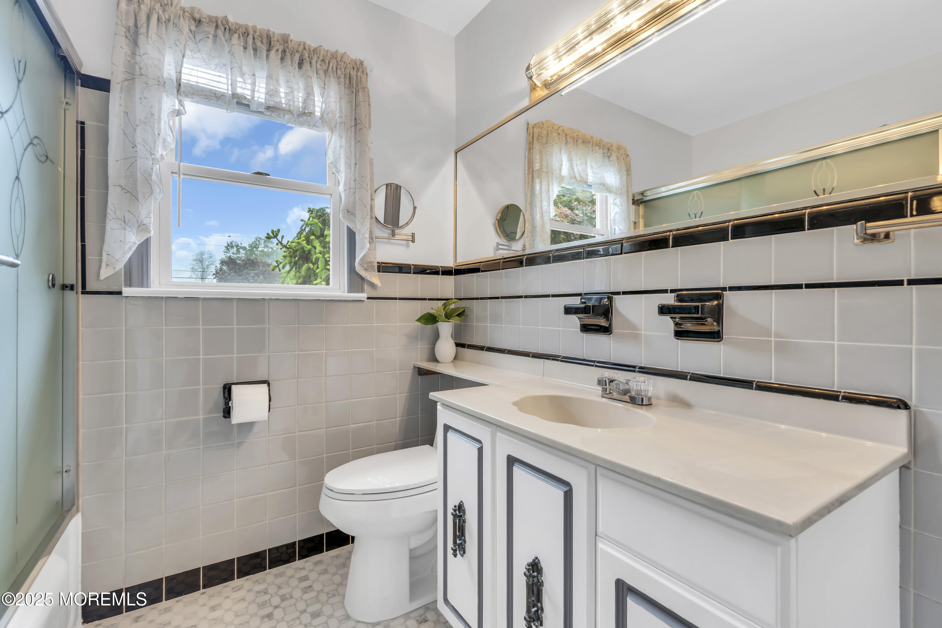 11 Westwood Drive, Lincroft, New Jersey image 30