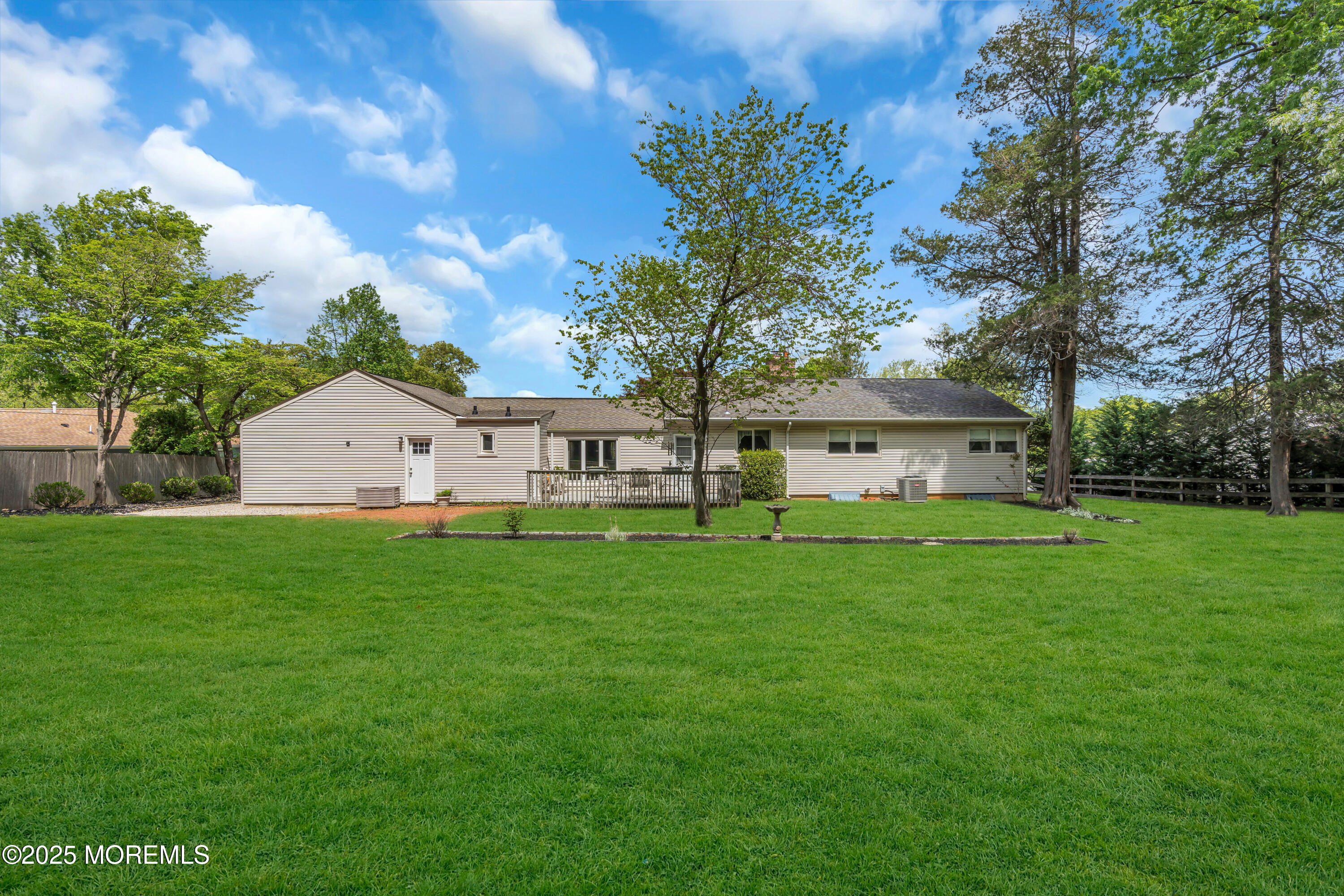 11 Westwood Drive, Lincroft, New Jersey image 39