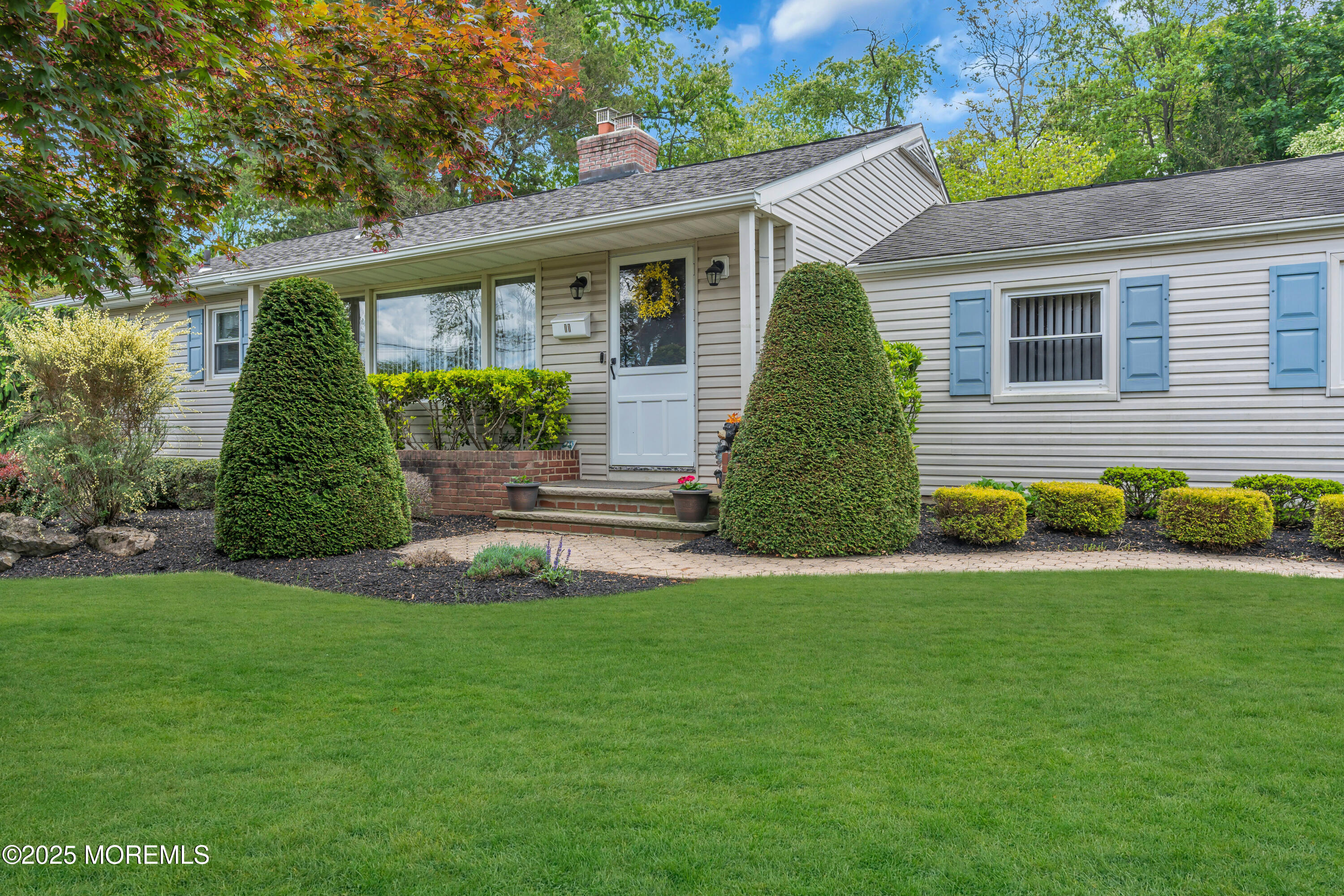 11 Westwood Drive, Lincroft, New Jersey image 2