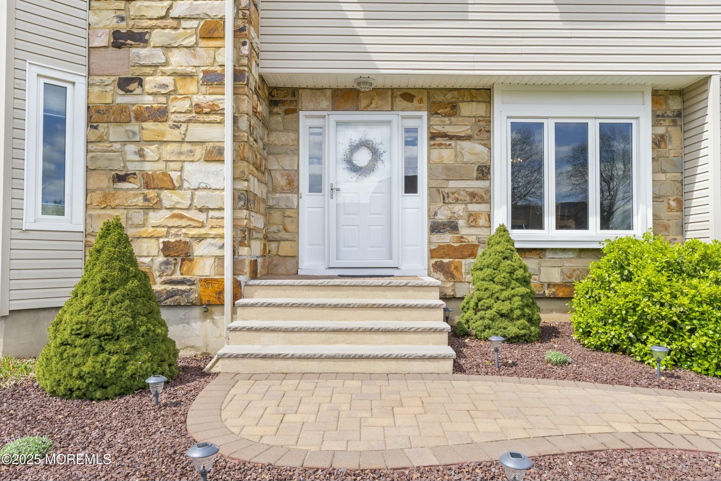 31 Mariposa Place, Old Bridge, New Jersey image 4