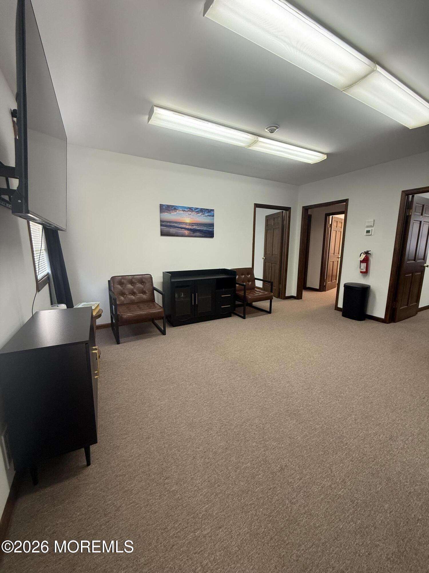 208 Maple Avenue Suite 4