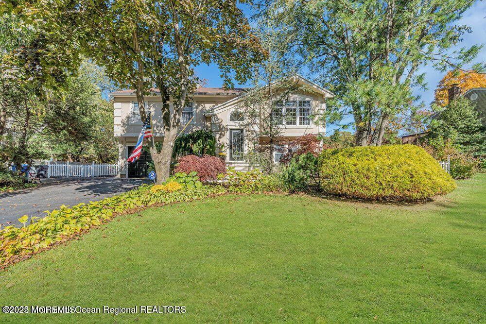 541 Frank Applegate Road