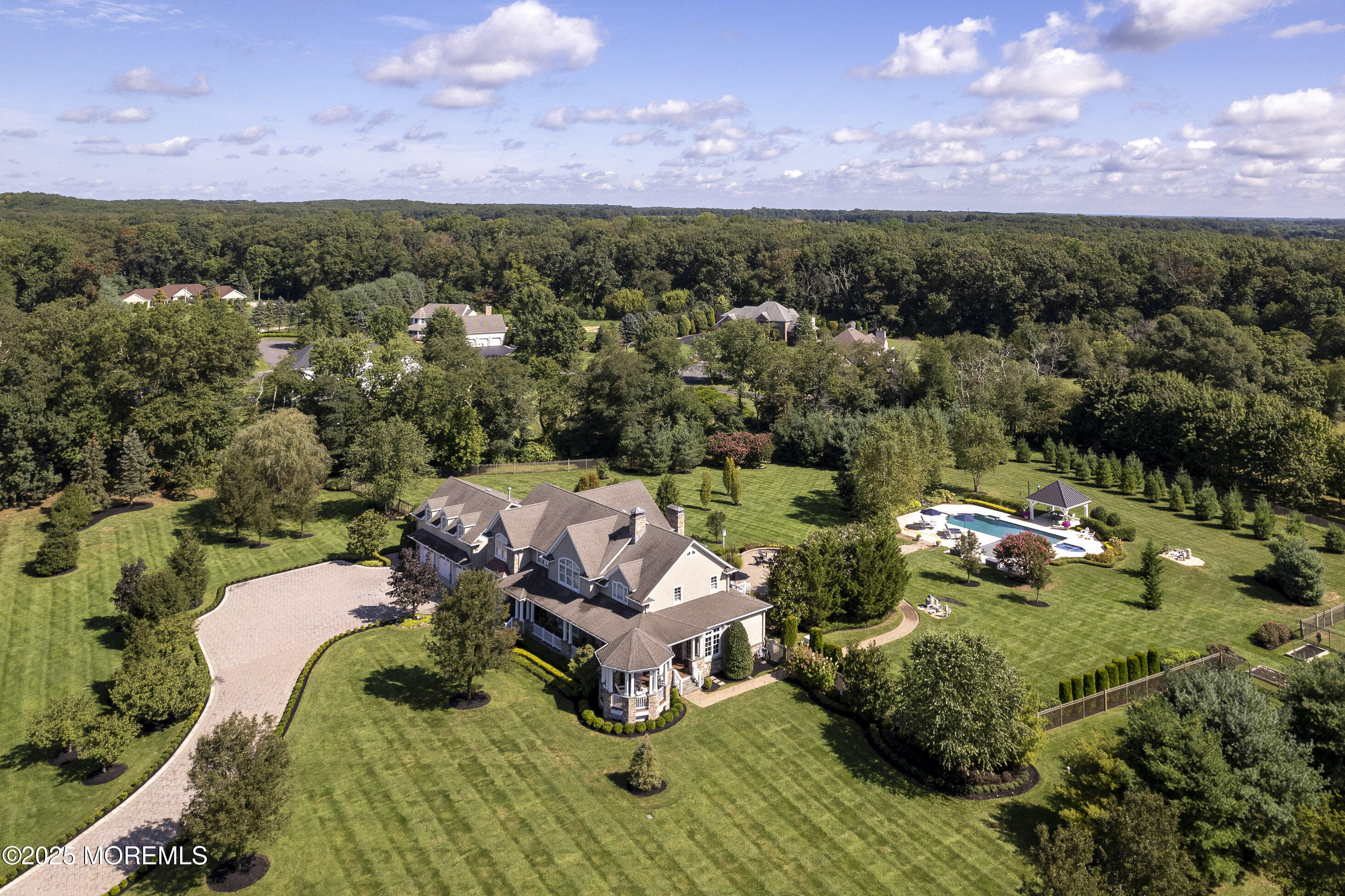 7 Stoney Brook Drive