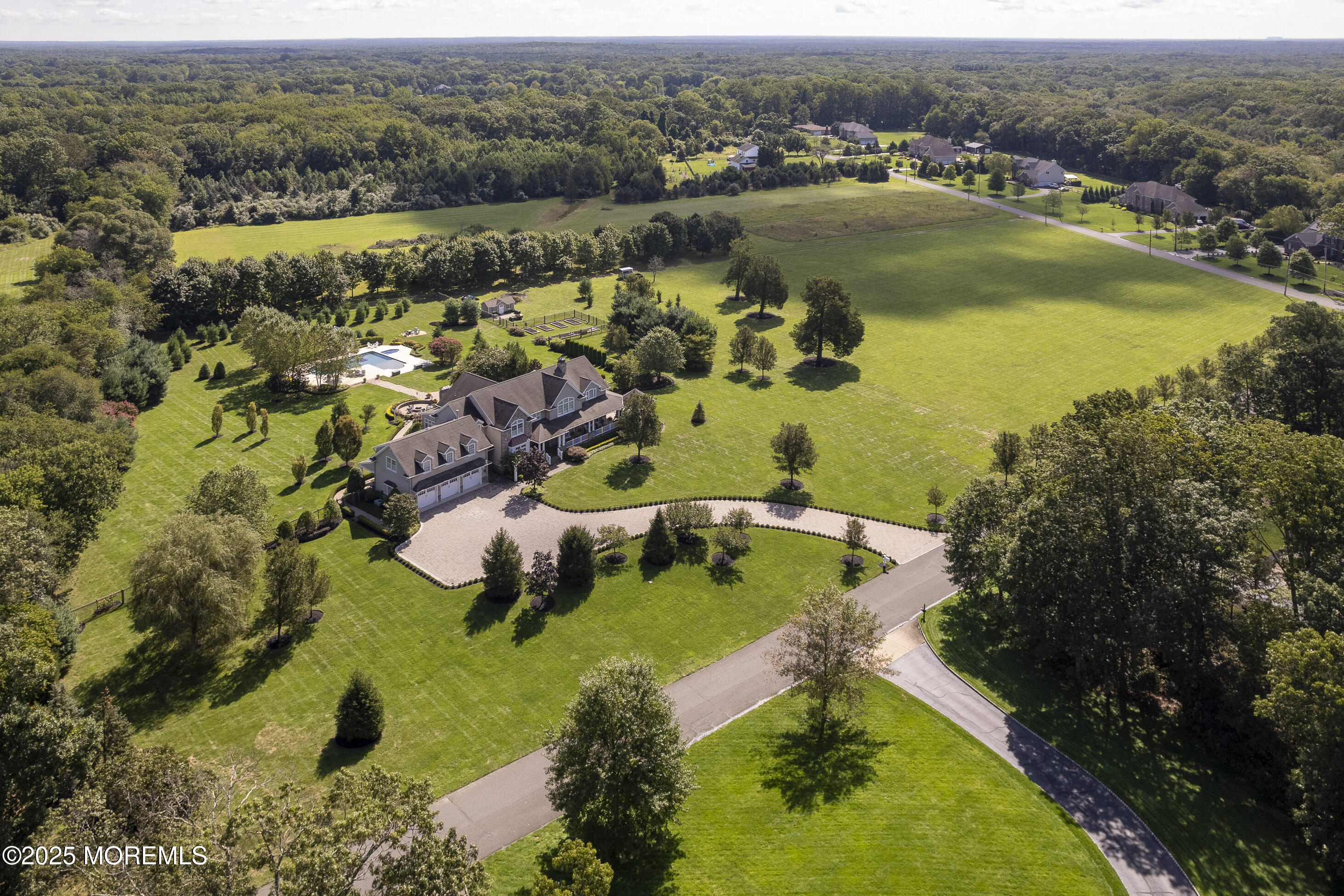 7 Stoney Brook Drive, Millstone, New Jersey image 4