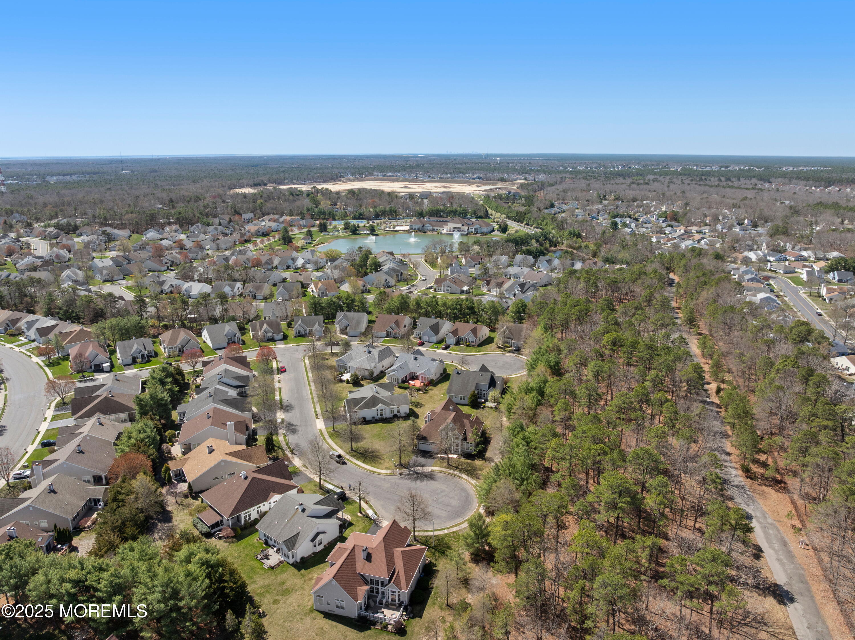 12 Fish Pond Terrace, Barnegat, New Jersey image 44