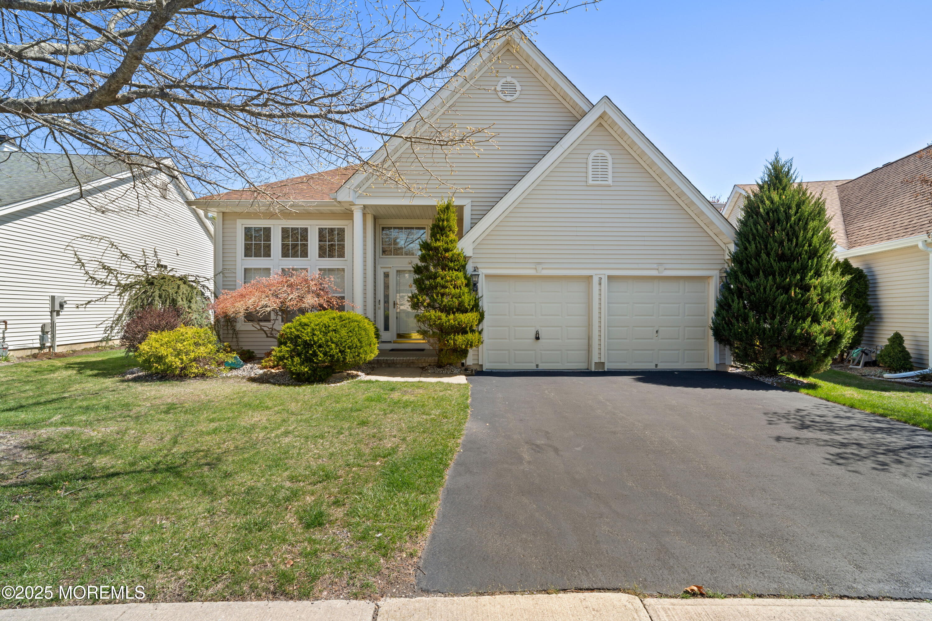12 Fish Pond Terrace, Barnegat, New Jersey image 4