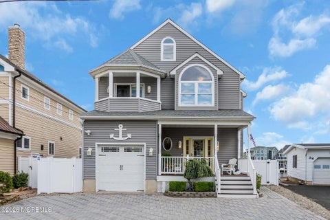 Homes For Sale - 34 Bay Point Drive<br/> Toms River, NJ 08753