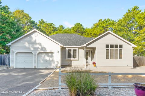 Photo of 400 Schoolhouse Road, Whiting, NJ 08759 (MLS # 22530176)