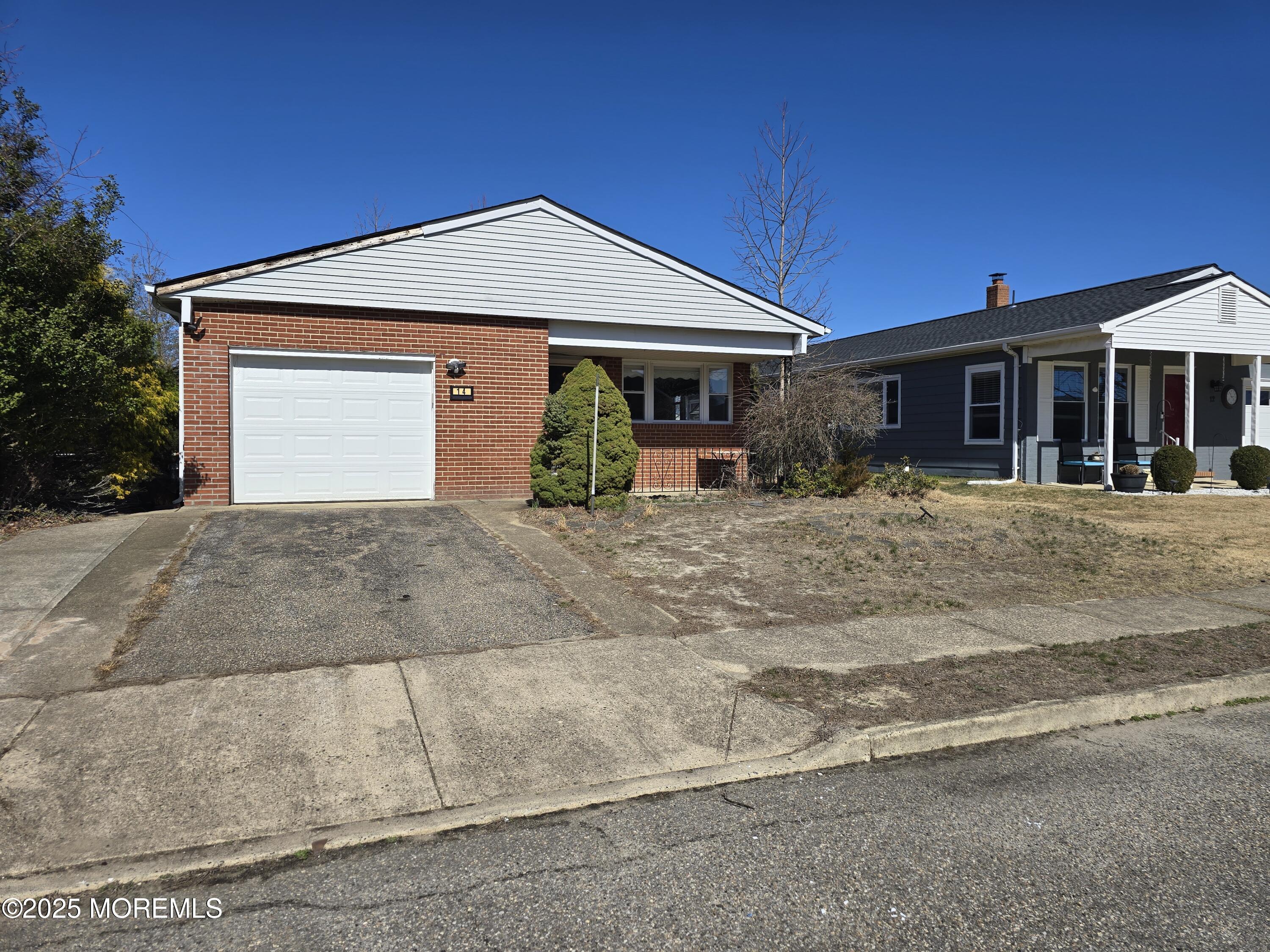 14 Banning Court, Toms River, New Jersey image 1