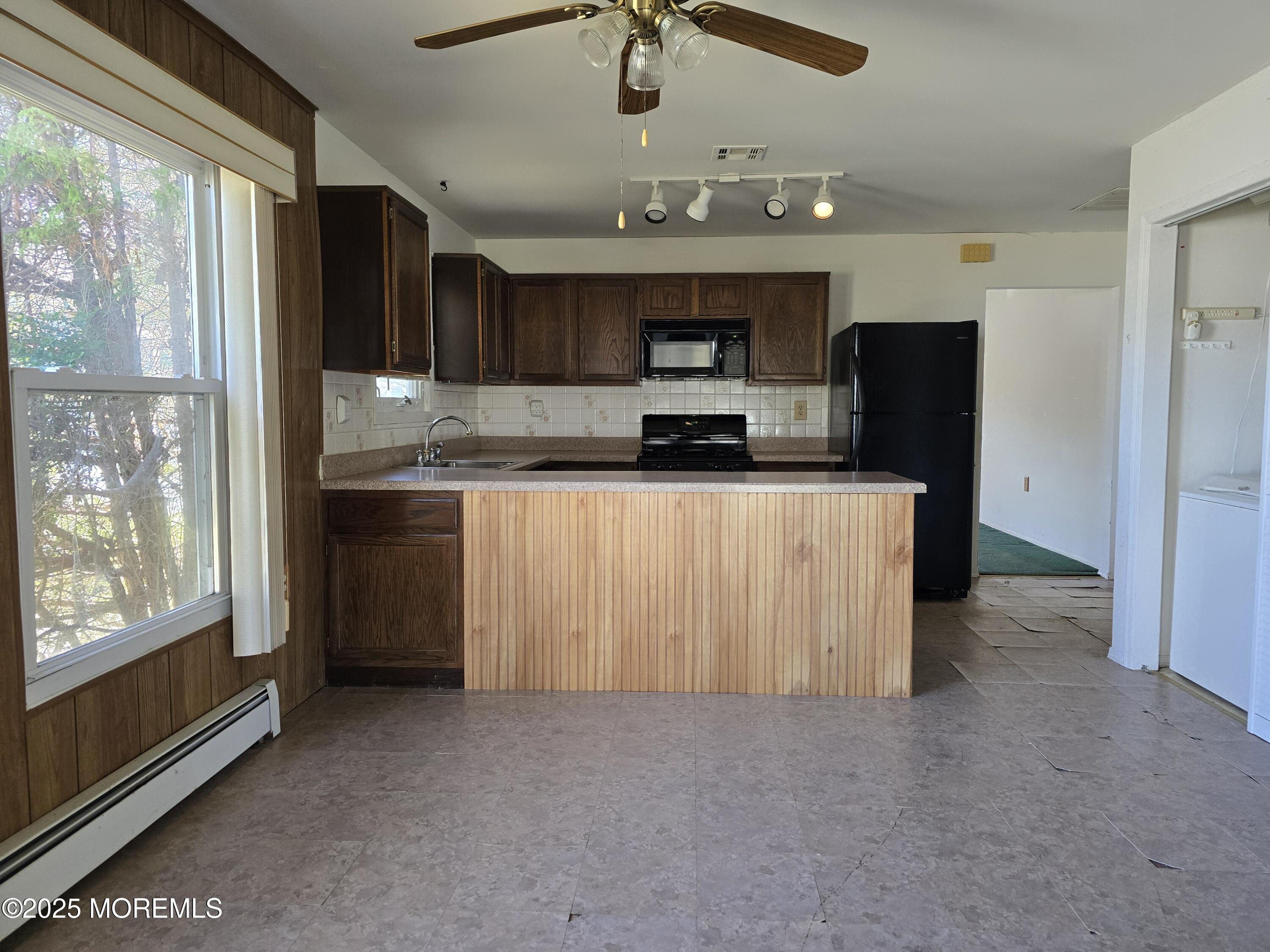 14 Banning Court, Toms River, New Jersey image 6
